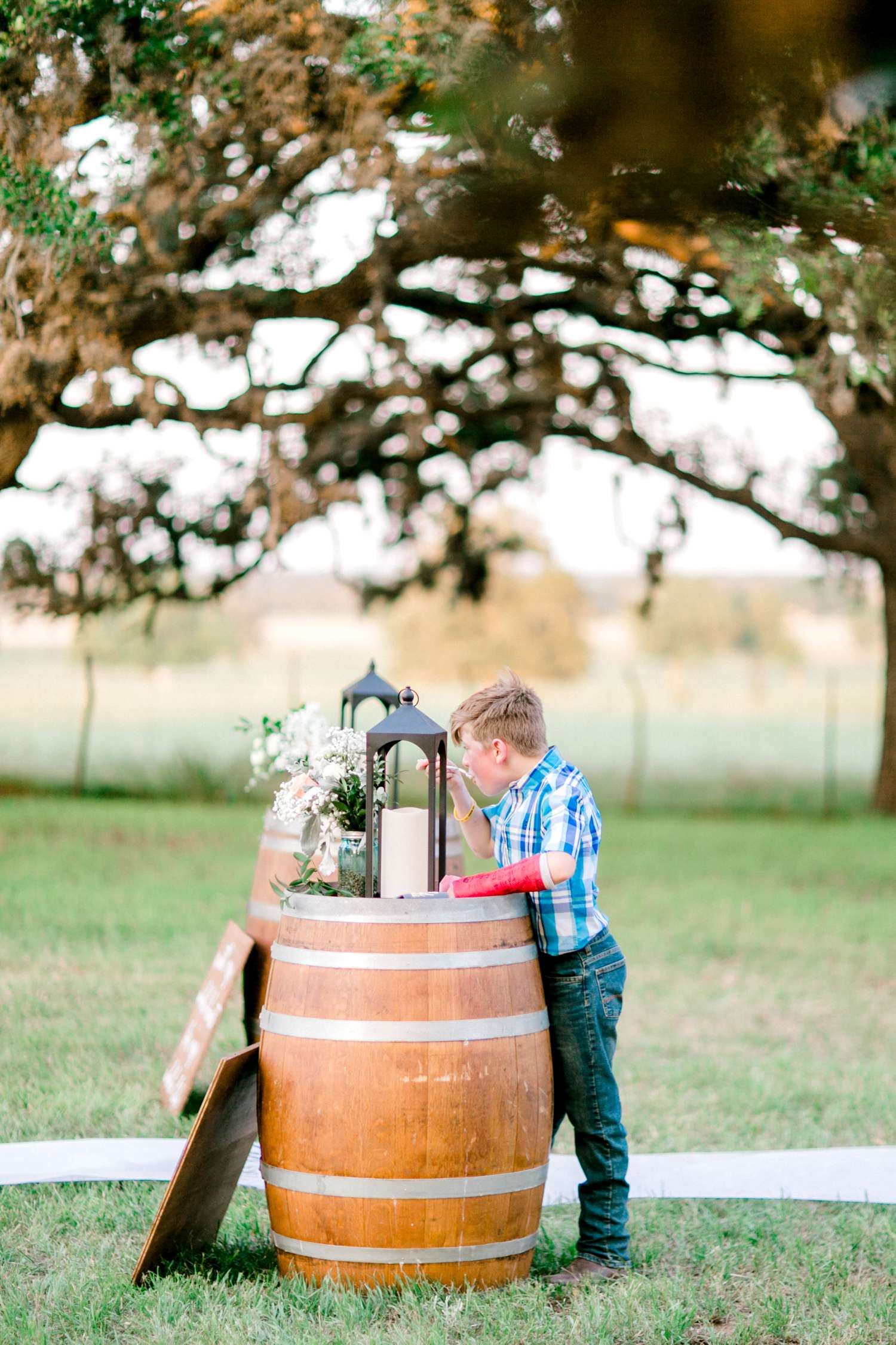 CHELSEA_AND_NICK_ADAMS_FREDRICKSBURG_WEDDING_ALLEEJ0135.jpg