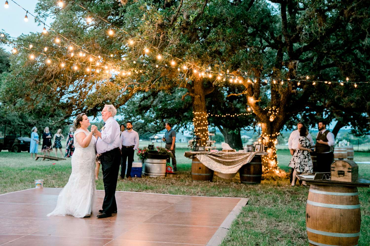 CHELSEA_AND_NICK_ADAMS_FREDRICKSBURG_WEDDING_ALLEEJ0166.jpg
