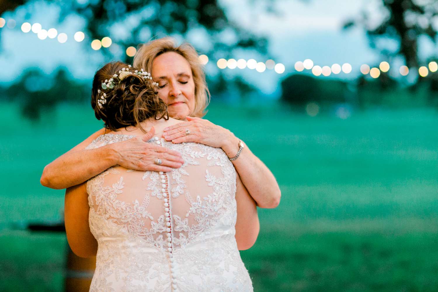 CHELSEA_AND_NICK_ADAMS_FREDRICKSBURG_WEDDING_ALLEEJ0181.jpg
