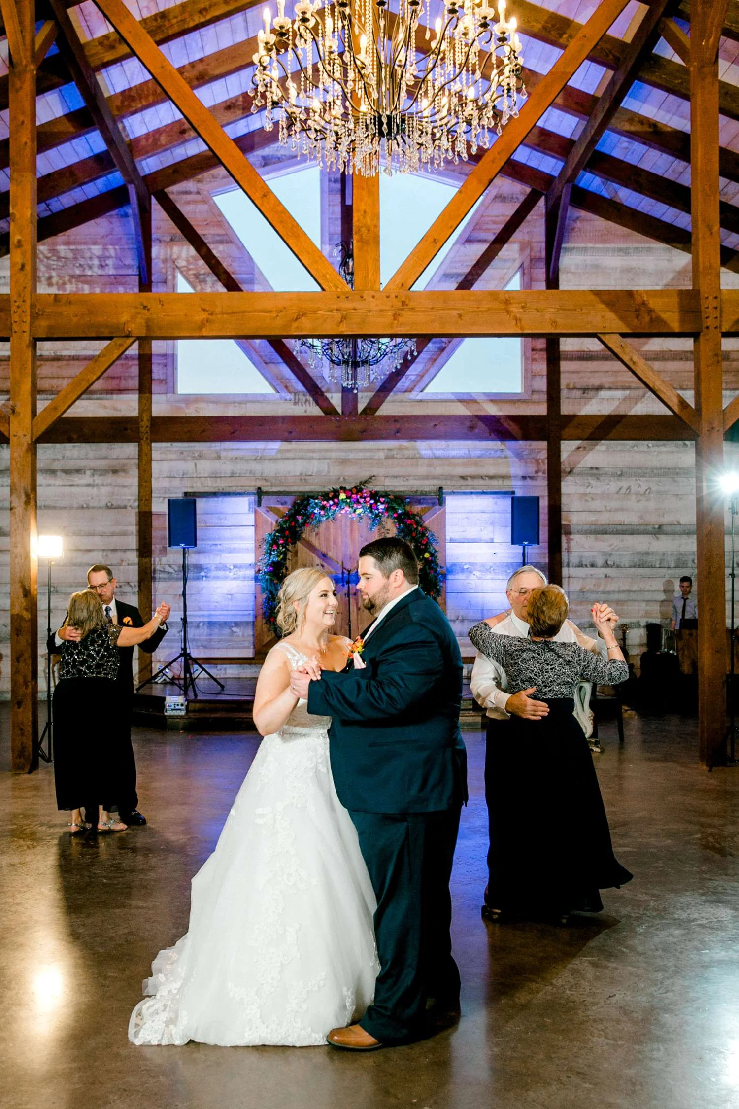 TIMMI+JORDAN_IRVINE_EBERLEY_BROOKS_EVENTS_ALLEEJ_WEDDINGS_0123.jpg