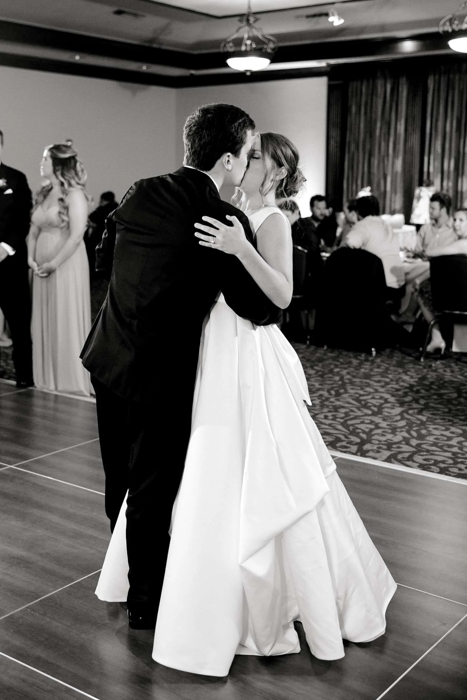 HANNAH+CRAIG+CHILDS+TEXAS+TECH+WEDDING+ALLEEJ+LUBBOCK+PHOTOGRAPHER_0128.jpg