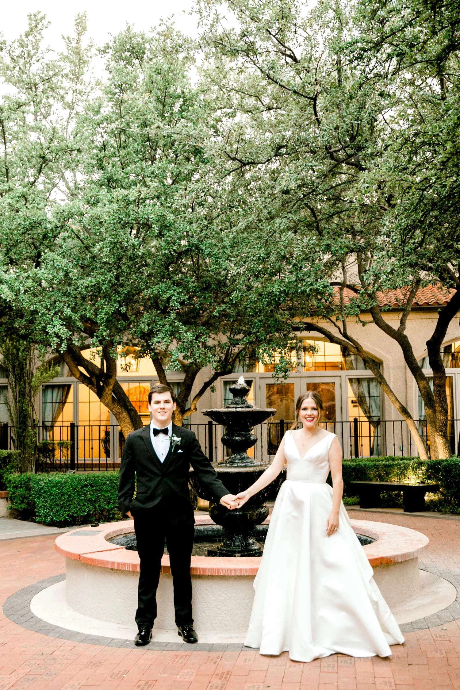 HANNAH+CRAIG+CHILDS+TEXAS+TECH+WEDDING+ALLEEJ+LUBBOCK+PHOTOGRAPHER_0137.jpg