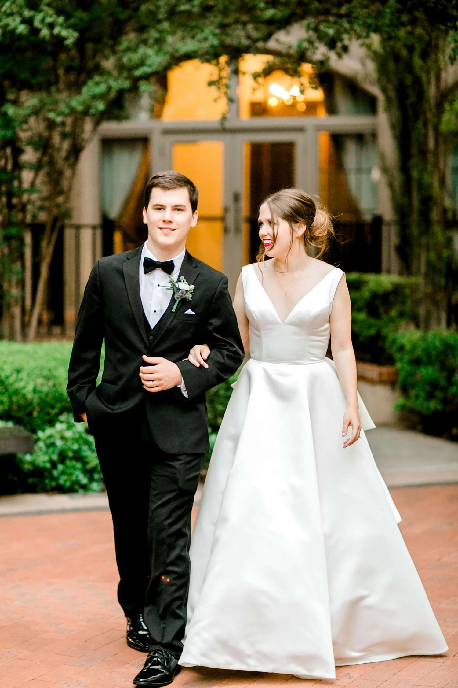 HANNAH+CRAIG+CHILDS+TEXAS+TECH+WEDDING+ALLEEJ+LUBBOCK+PHOTOGRAPHER_0142.jpg