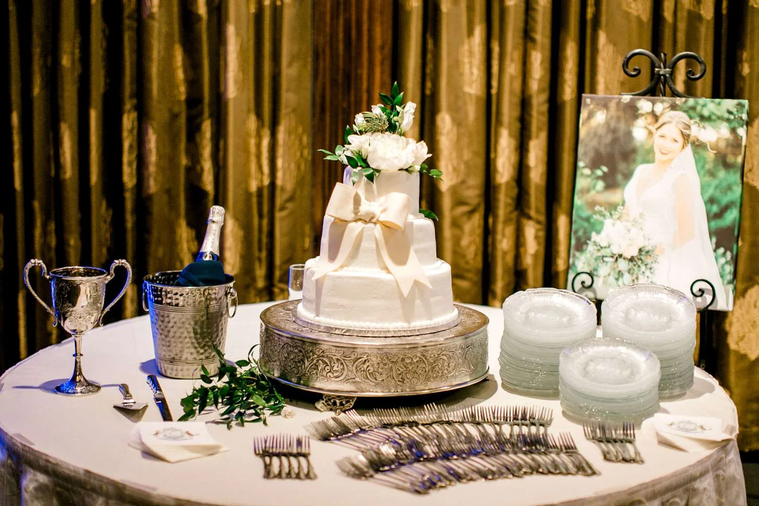 HANNAH+CRAIG+CHILDS+TEXAS+TECH+WEDDING+ALLEEJ+LUBBOCK+PHOTOGRAPHER_0144.jpg