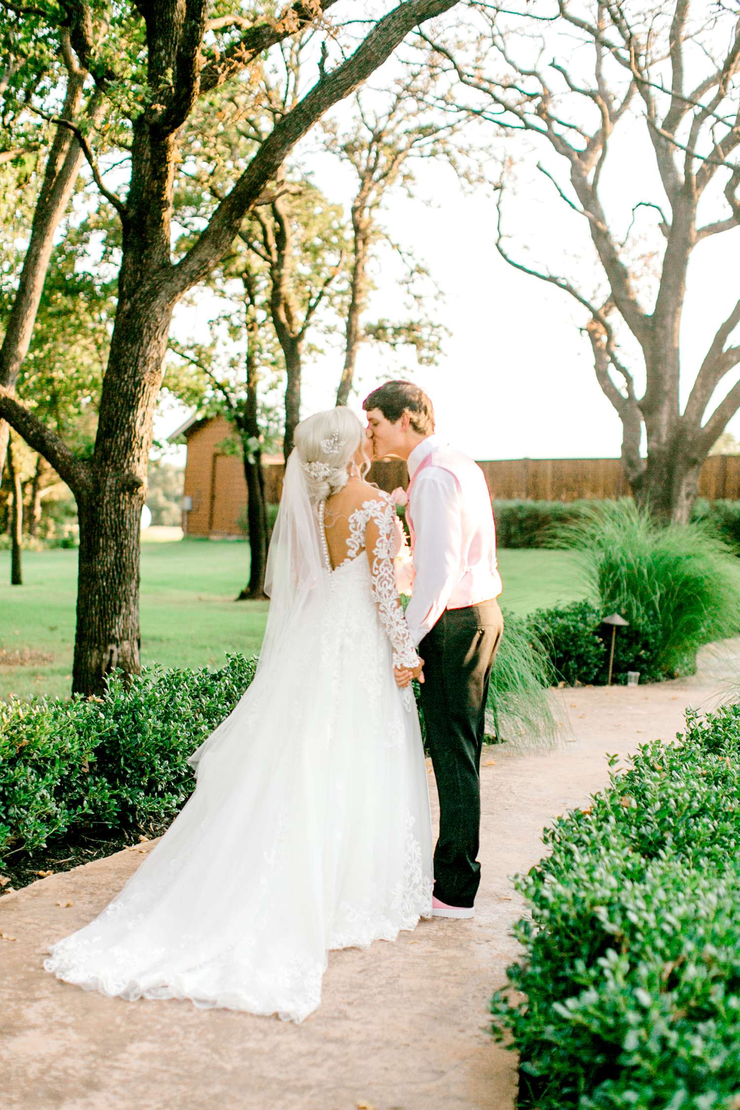 JESSICA+LYLE+NEEL+THE_SPRINGS_EVENTS_WEDDING_OKLAHOMA_ALLEEJ_PHOTOGRAPHER_0097.jpg