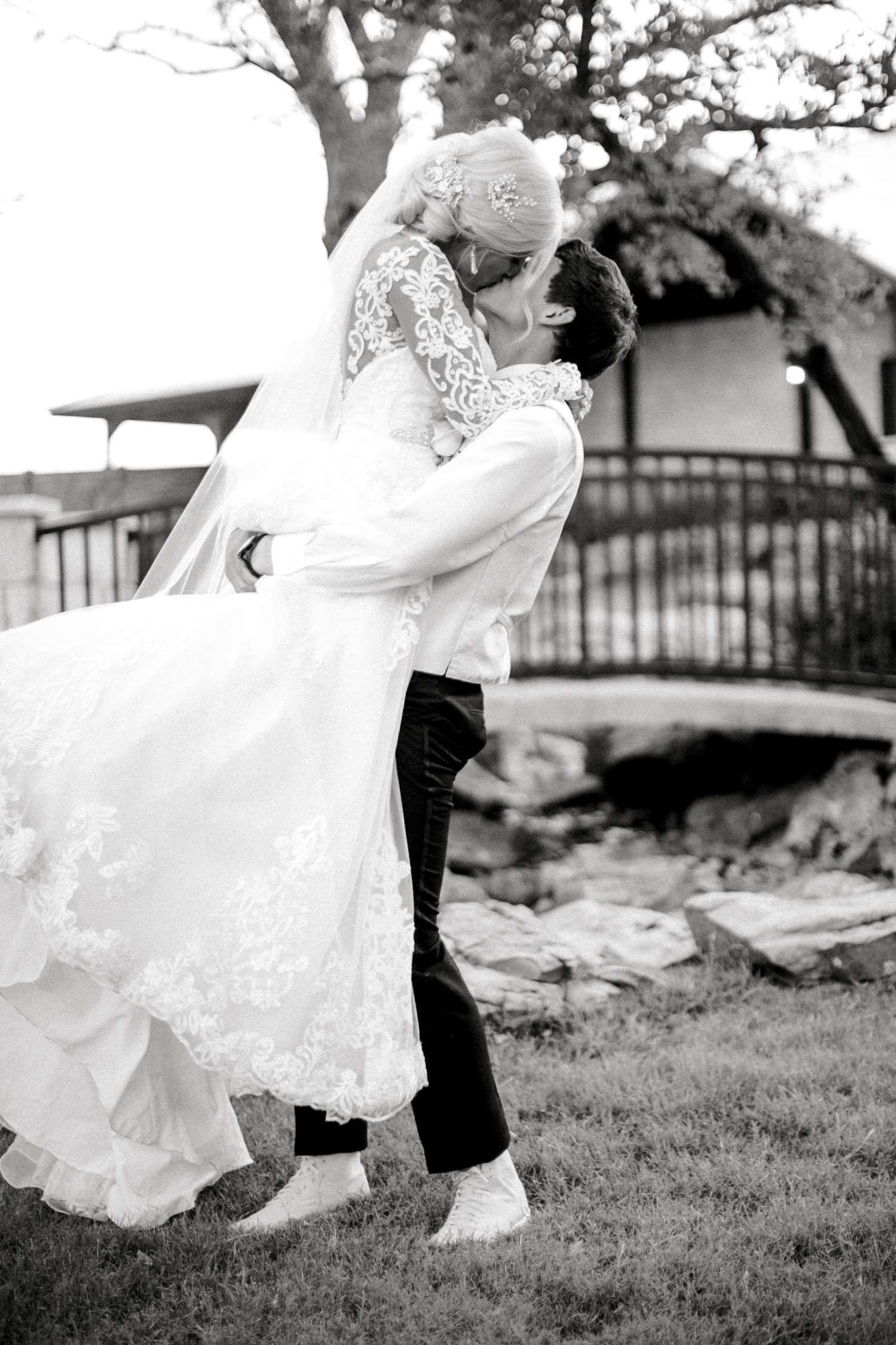 JESSICA+LYLE+NEEL+THE_SPRINGS_EVENTS_WEDDING_OKLAHOMA_ALLEEJ_PHOTOGRAPHER_0100.jpg