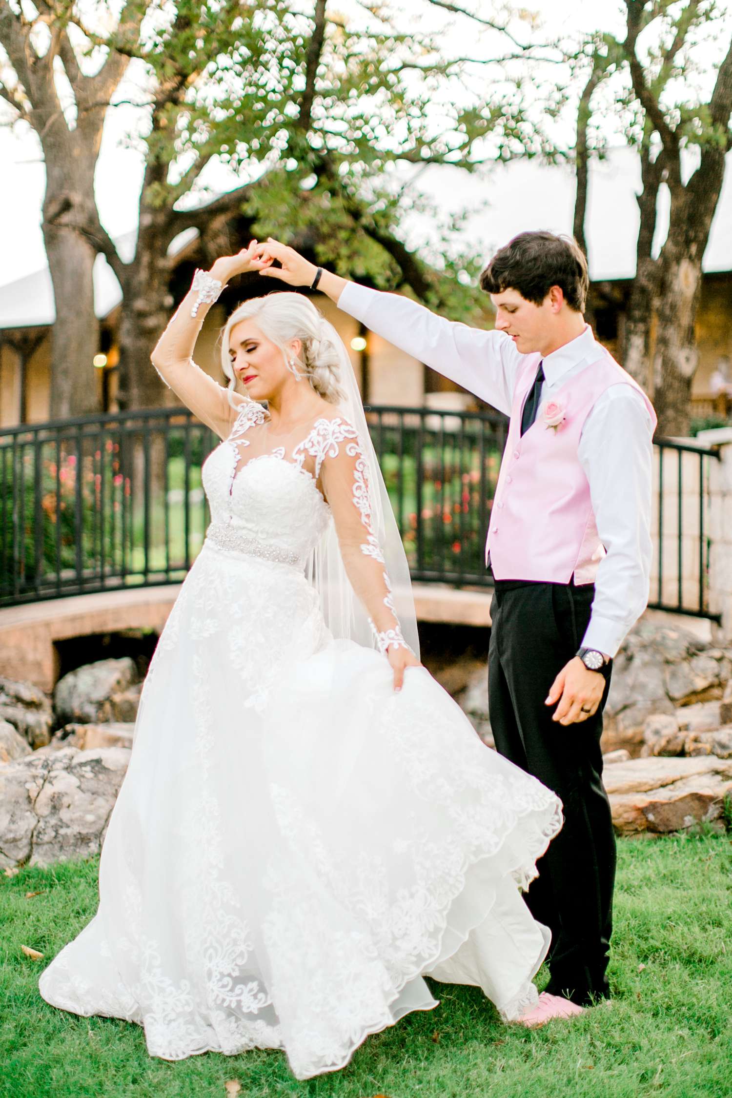 JESSICA+LYLE+NEEL+THE_SPRINGS_EVENTS_WEDDING_OKLAHOMA_ALLEEJ_PHOTOGRAPHER_0102.jpg