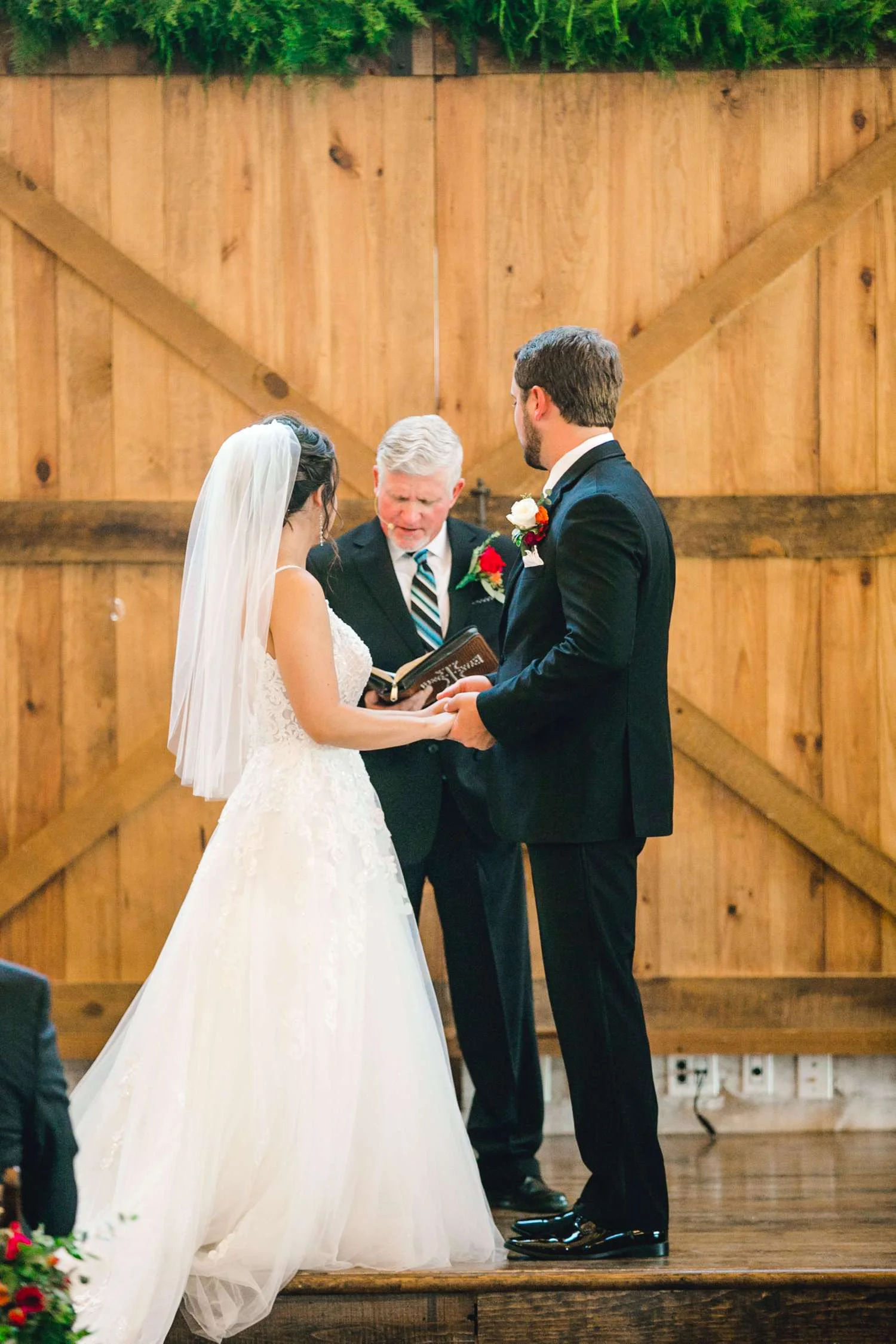 KELSEY_CHRIS_PATSCHKE_EBERLEY_BROOKS_BARN_LUBBOCK_WEDDING_PHOTOGRAPHER_ALLEEJ_0095.jpg