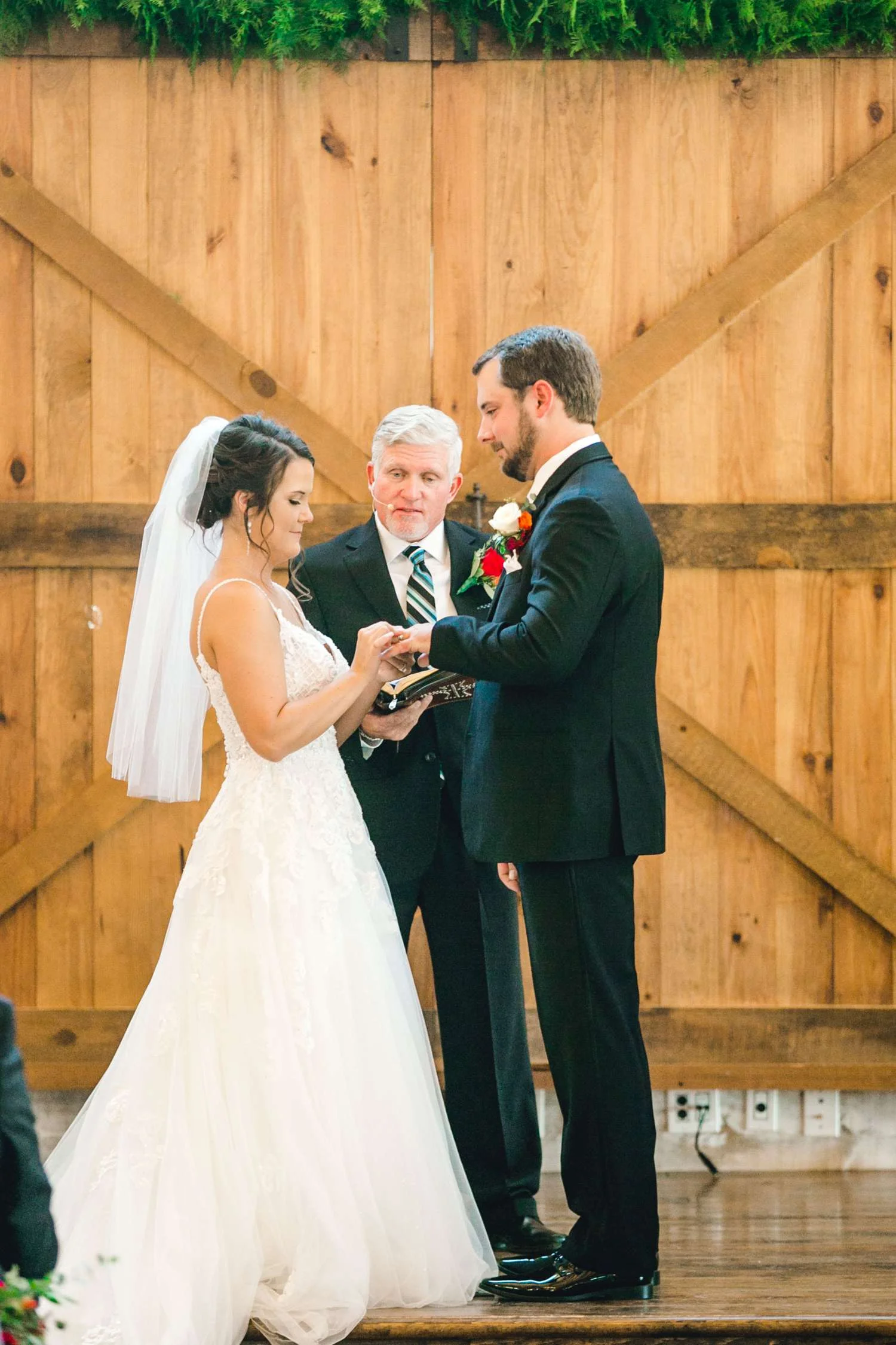 KELSEY_CHRIS_PATSCHKE_EBERLEY_BROOKS_BARN_LUBBOCK_WEDDING_PHOTOGRAPHER_ALLEEJ_0097.jpg