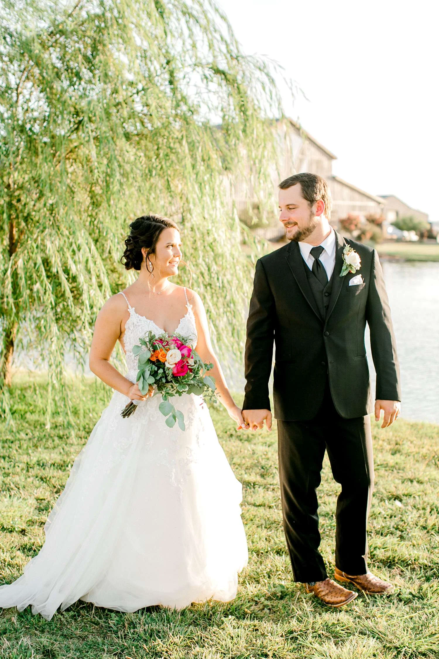 KELSEY_CHRIS_PATSCHKE_EBERLEY_BROOKS_BARN_LUBBOCK_WEDDING_PHOTOGRAPHER_ALLEEJ_0115.jpg