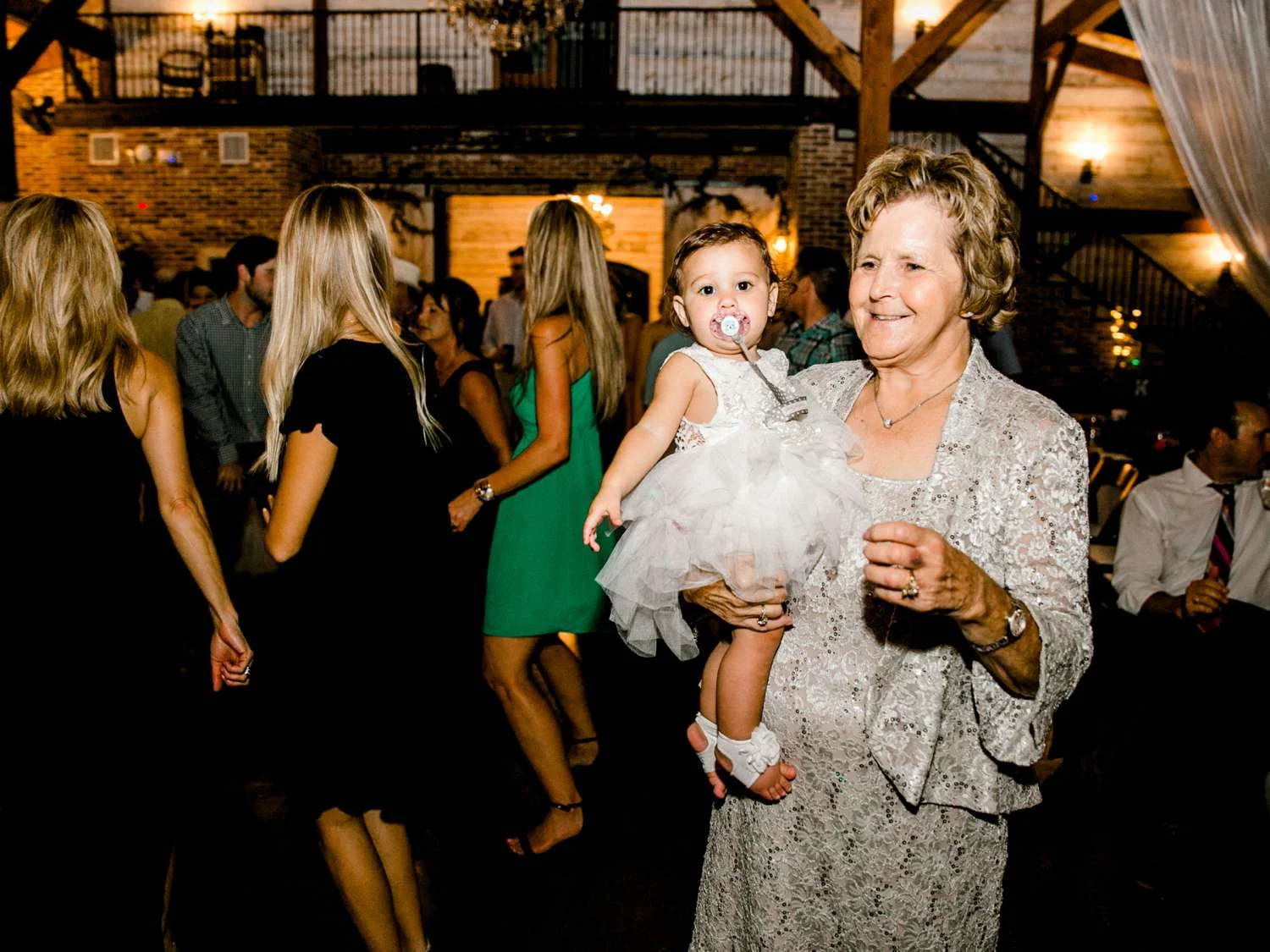 KELSEY_CHRIS_PATSCHKE_EBERLEY_BROOKS_BARN_LUBBOCK_WEDDING_PHOTOGRAPHER_ALLEEJ_0195.jpg