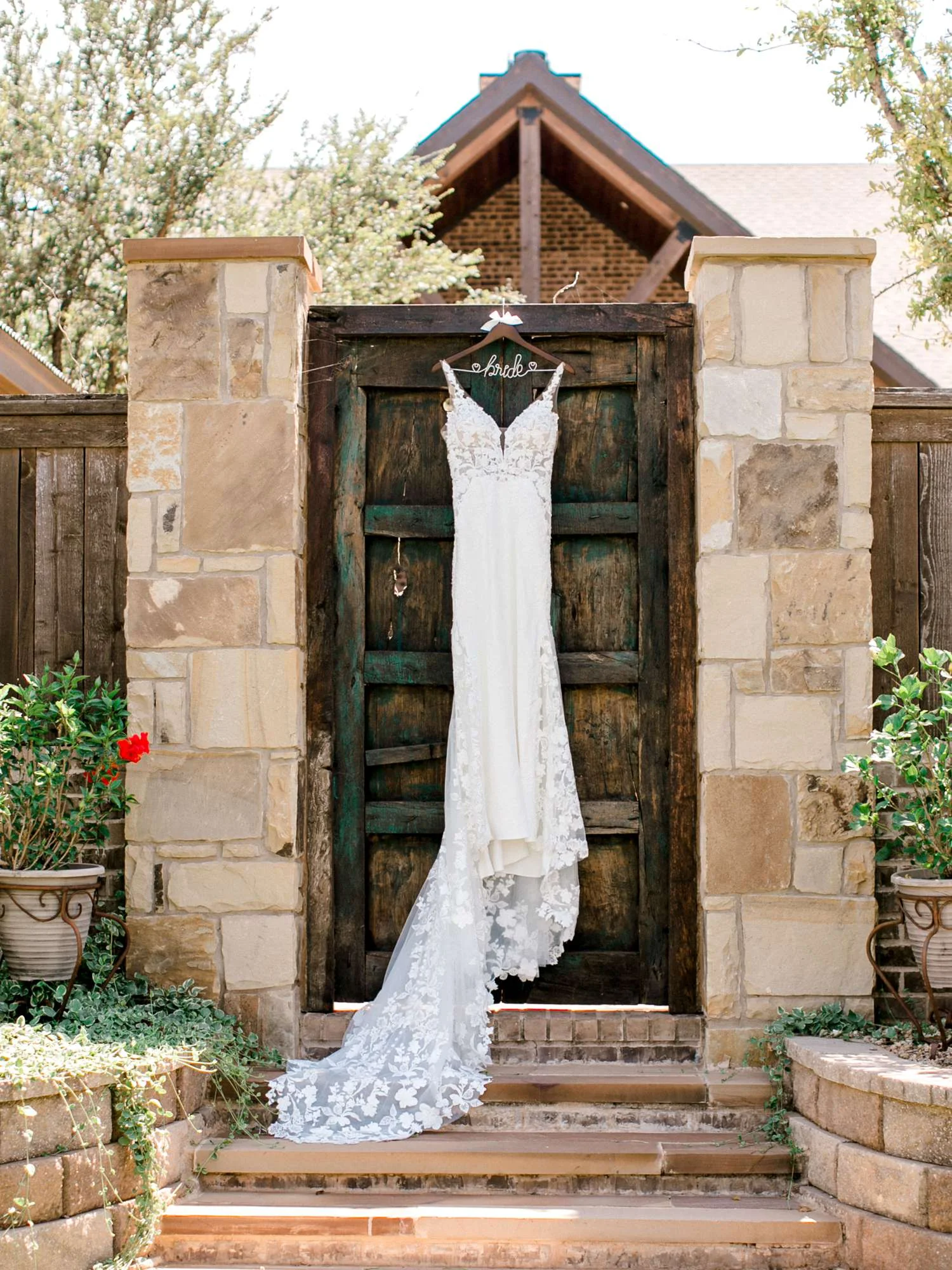 ALLY+DILLON+CUSTER_EBERLEY_BROOKS_EVENTS_ALLEEJ_LUBBOCK_WEDDING_PHOTOGRAPHER_0004.jpg