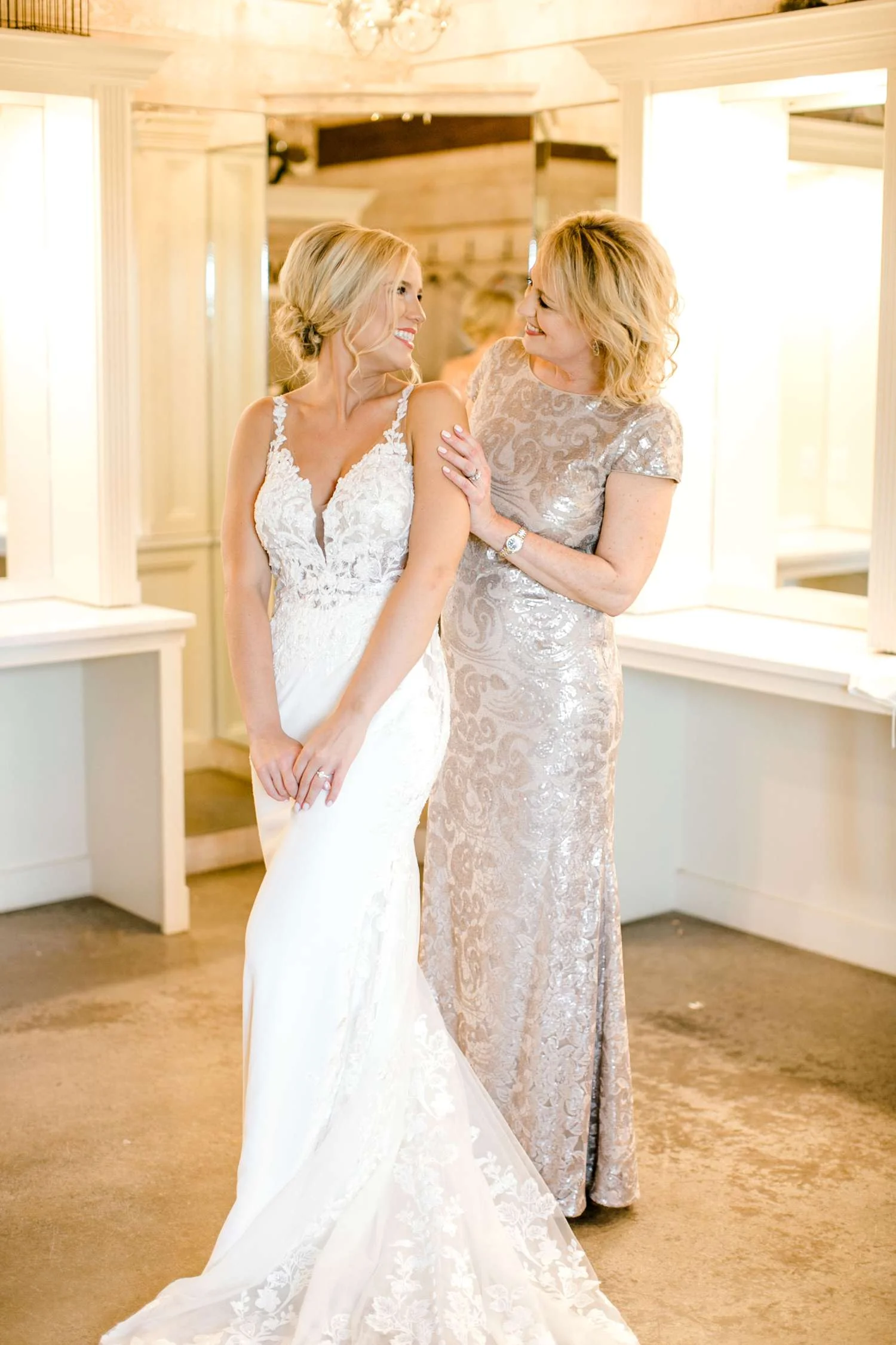 ALLY+DILLON+CUSTER_EBERLEY_BROOKS_EVENTS_ALLEEJ_LUBBOCK_WEDDING_PHOTOGRAPHER_0007.jpg