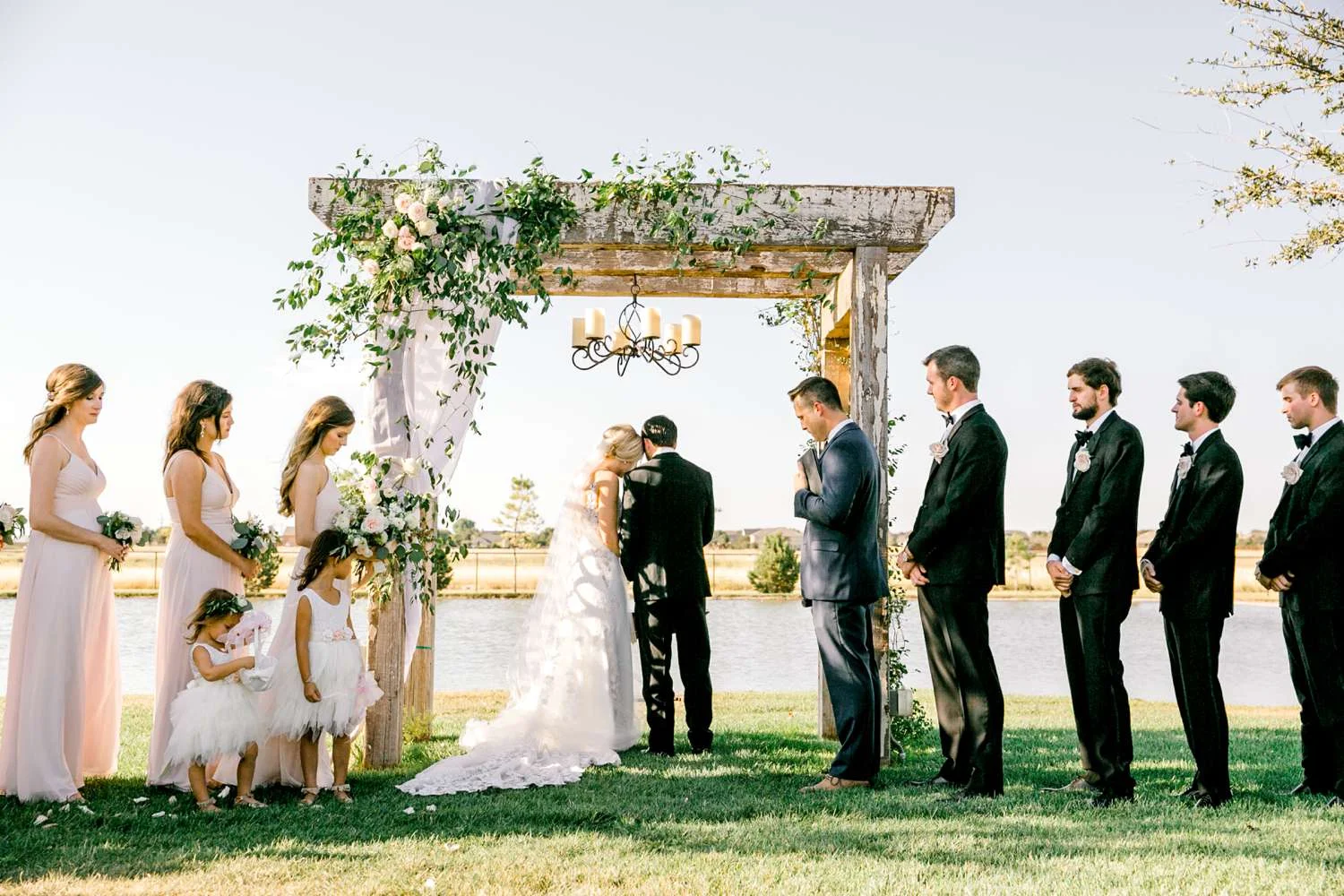 ALLY+DILLON+CUSTER_EBERLEY_BROOKS_EVENTS_ALLEEJ_LUBBOCK_WEDDING_PHOTOGRAPHER_0101.jpg