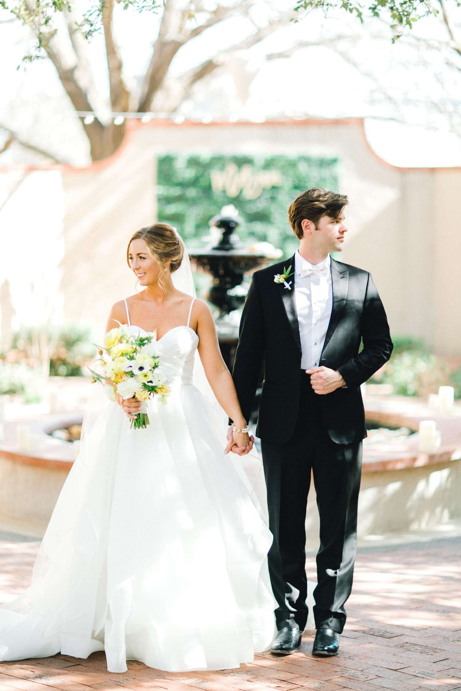 MARLEE+LLOYD+MORGAN+ALLEEJ+TEXAS+TECH+MERKET+ALUMNI+WEDDINGS+LUBBOCK+WEST+TABLE+CLASSIC+SPAIN_0086.jpg