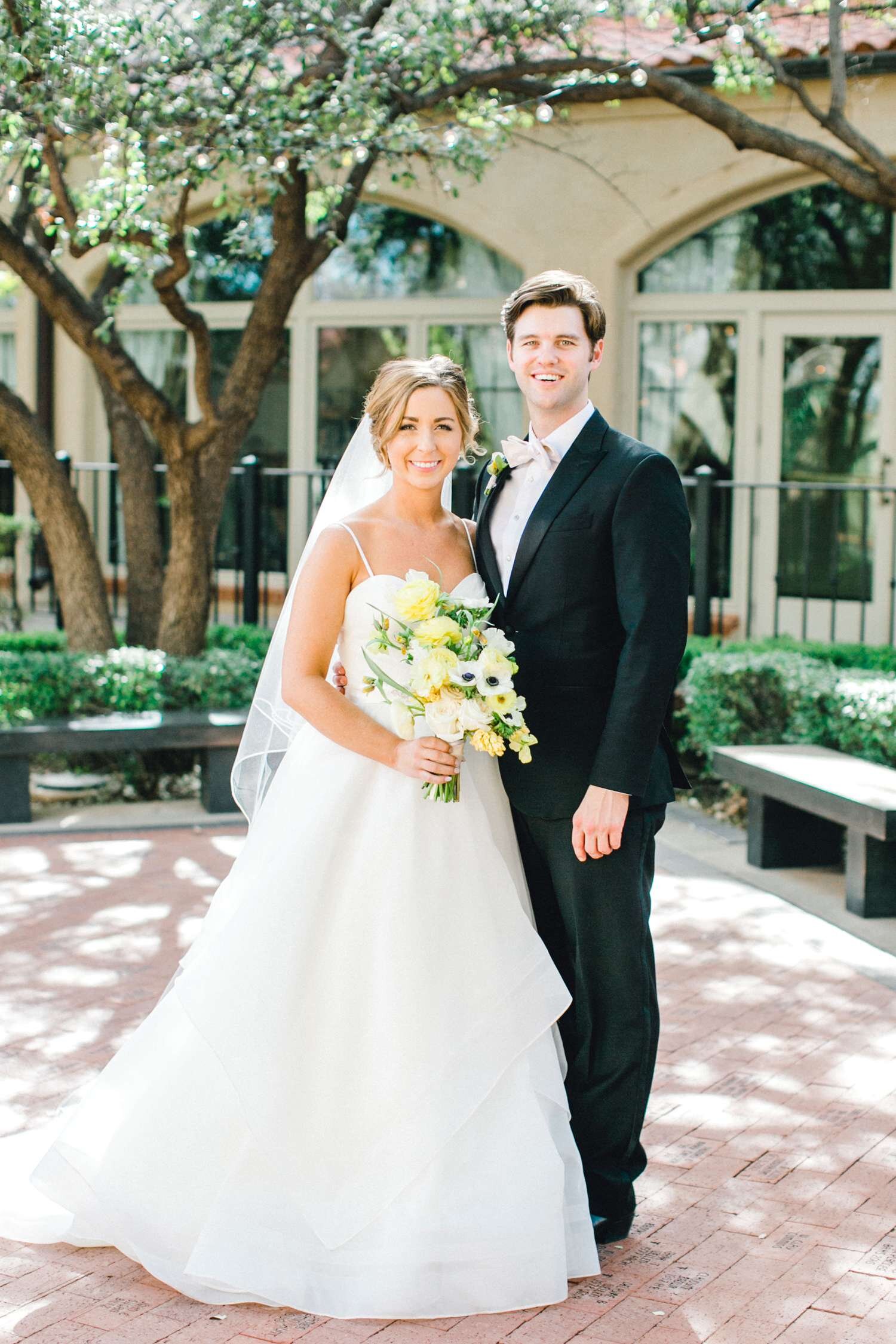 MARLEE+LLOYD+MORGAN+ALLEEJ+TEXAS+TECH+MERKET+ALUMNI+WEDDINGS+LUBBOCK+WEST+TABLE+CLASSIC+SPAIN_0104.jpg