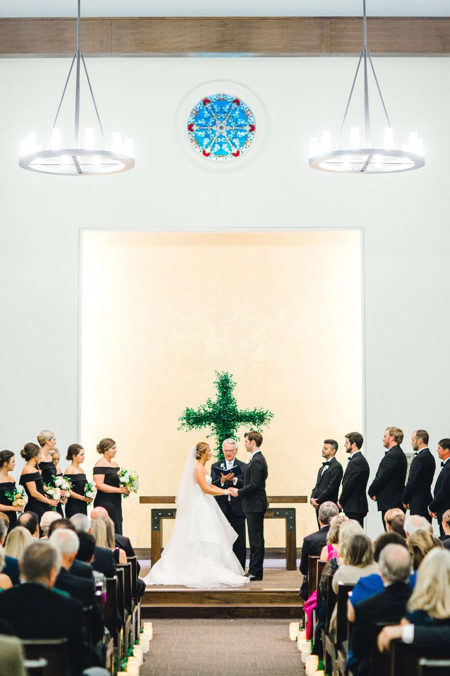 MARLEE+LLOYD+MORGAN+ALLEEJ+TEXAS+TECH+MERKET+ALUMNI+WEDDINGS+LUBBOCK+WEST+TABLE+CLASSIC+SPAIN_0175.jpg