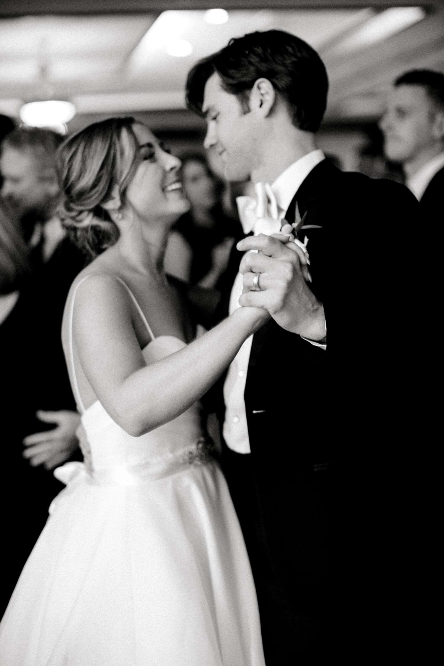 MARLEE+LLOYD+MORGAN+ALLEEJ+TEXAS+TECH+MERKET+ALUMNI+WEDDINGS+LUBBOCK+WEST+TABLE+CLASSIC+SPAIN_0212.jpg