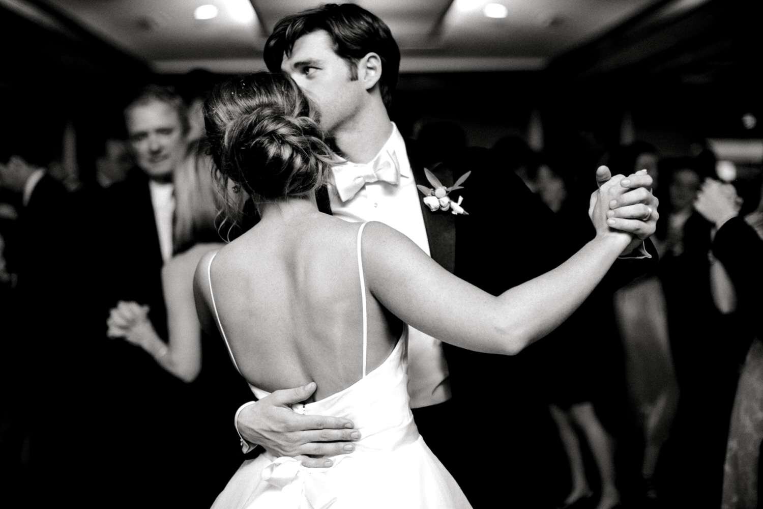 MARLEE+LLOYD+MORGAN+ALLEEJ+TEXAS+TECH+MERKET+ALUMNI+WEDDINGS+LUBBOCK+WEST+TABLE+CLASSIC+SPAIN_0215.jpg