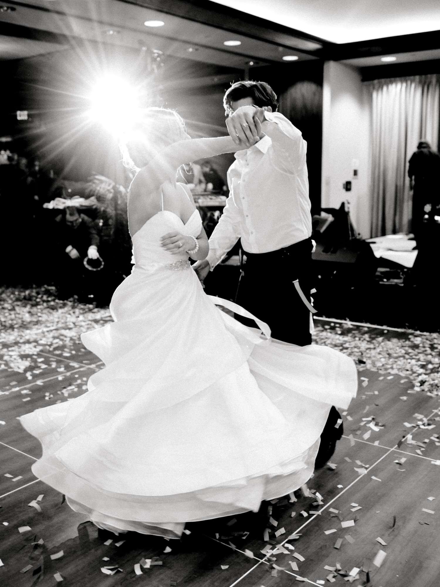 MARLEE+LLOYD+MORGAN+ALLEEJ+TEXAS+TECH+MERKET+ALUMNI+WEDDINGS+LUBBOCK+WEST+TABLE+CLASSIC+SPAIN_0312.jpg