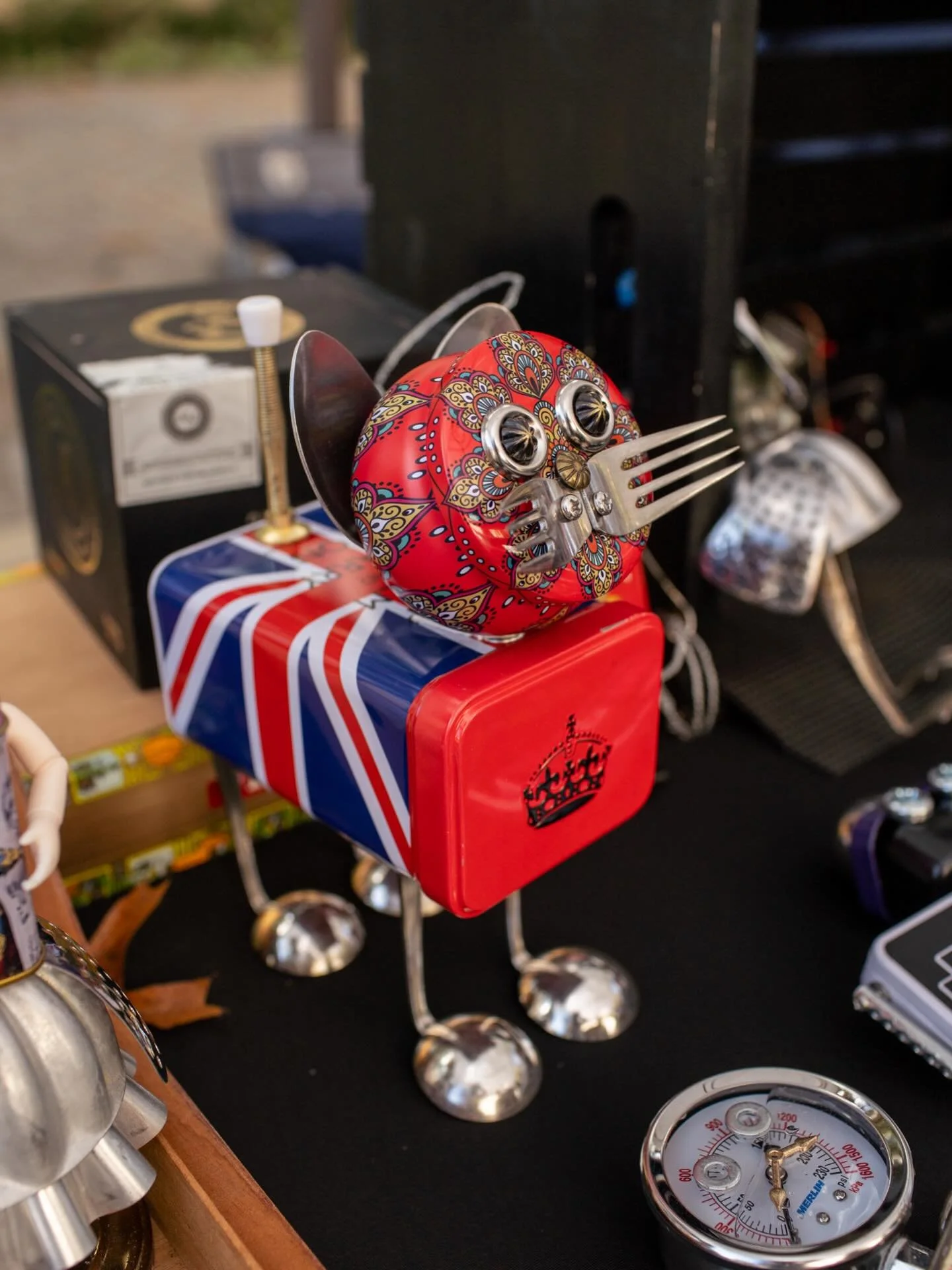 Dont miss adding a spunky little fobot to your collections, handcrafted by @etx_artisan from found objects 🤩🤖