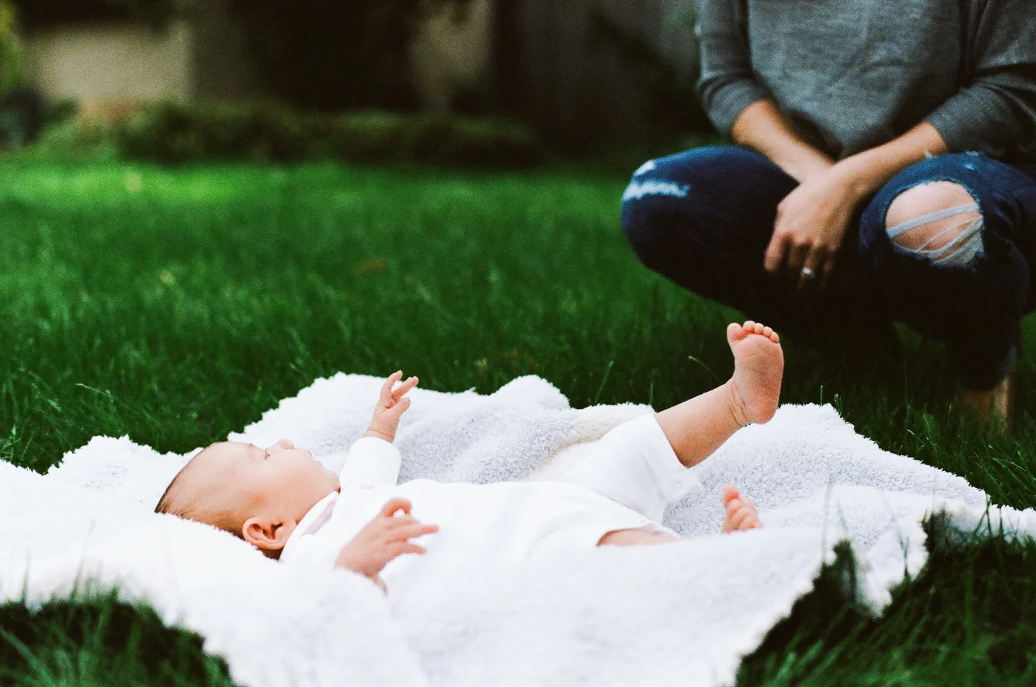Redmond Lifestyle Newborn Photographer