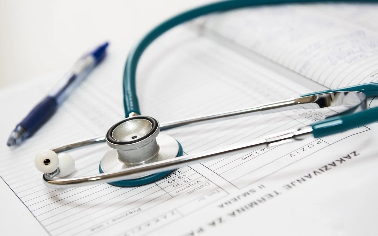 medical-appointment-doctor-healthcare-40568.jpeg