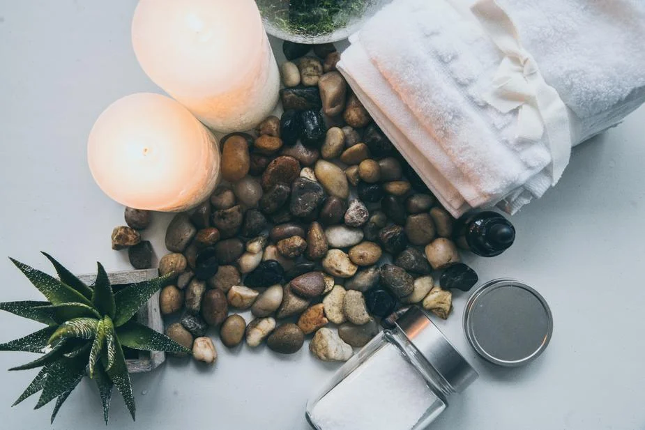 spa-supplies-and-decor_925x.jpg