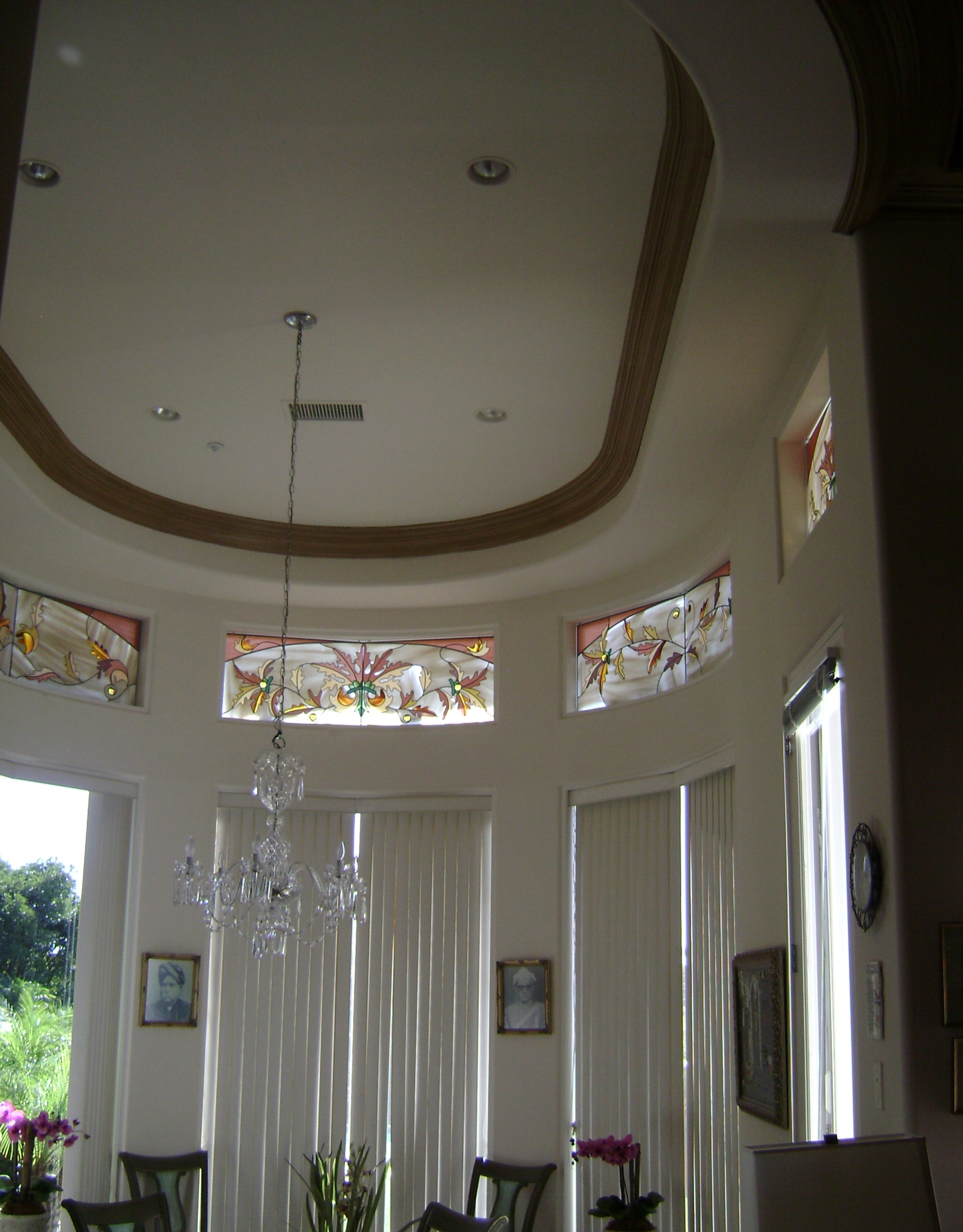 A design based on many elements and color of this home in Rancho Santa Fe