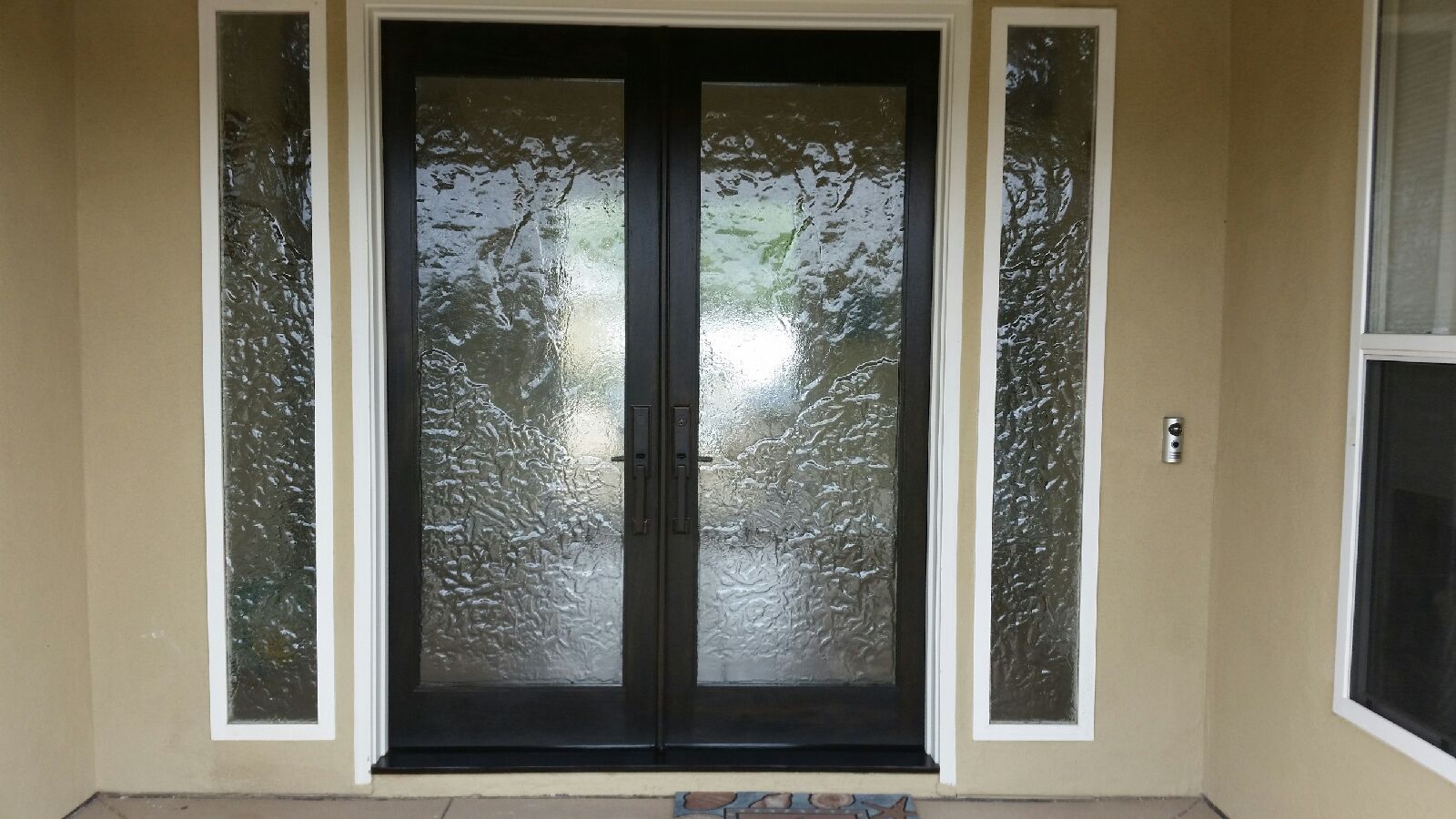 Cast Glass Doors &amp; Sidelites - Exterior