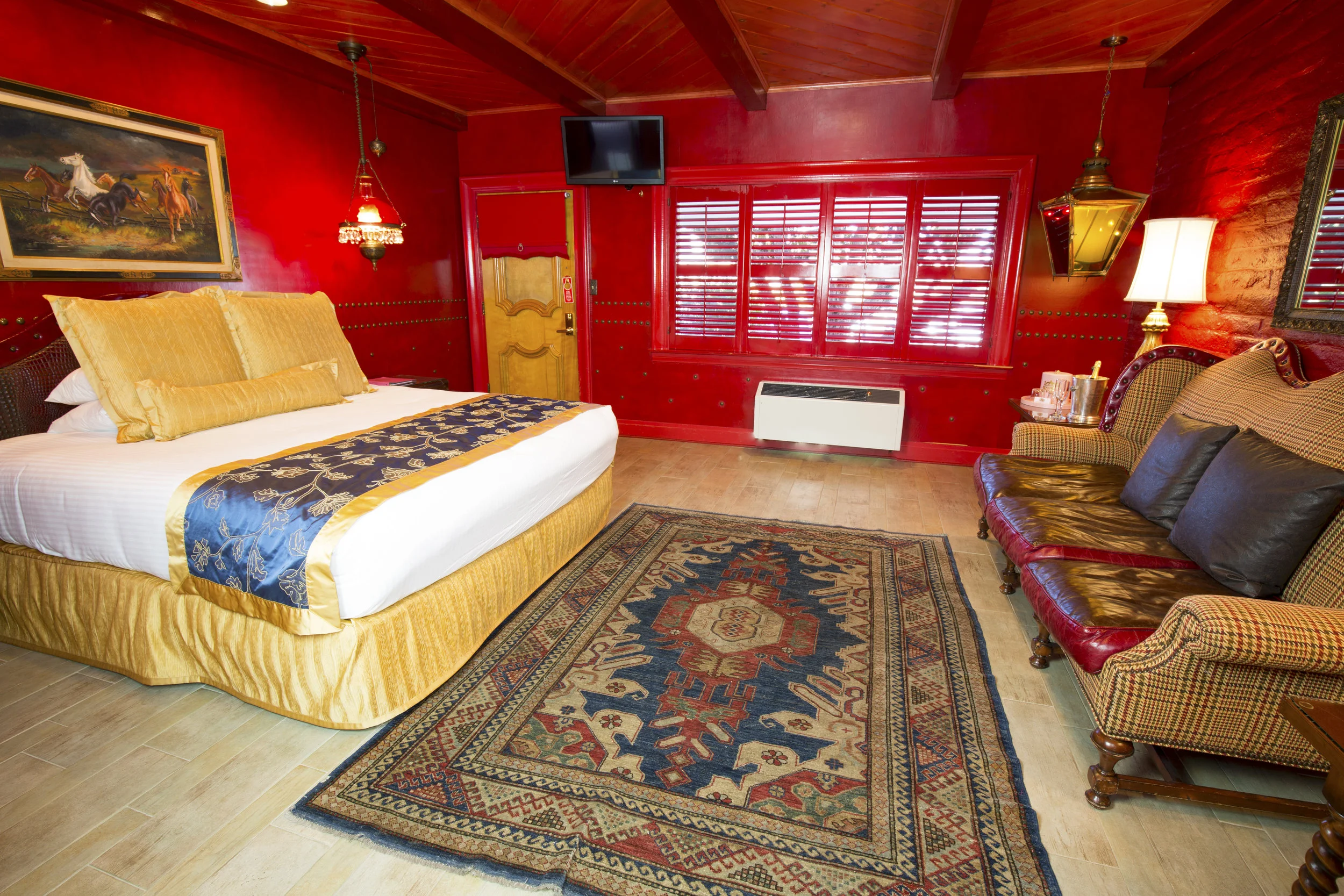 View Rooms — Madonna Inn