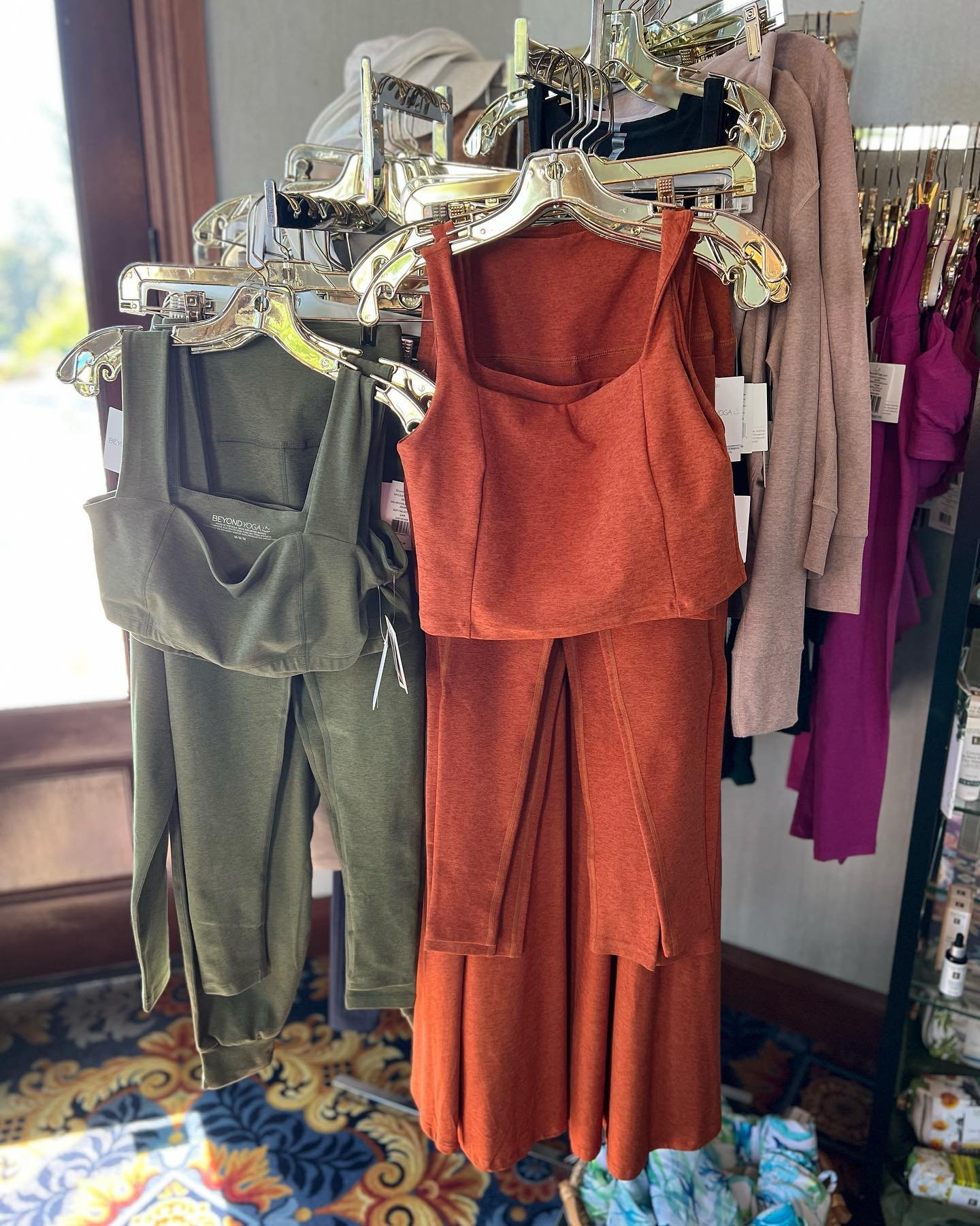 Mother&rsquo;s Day Weekend Sale!

20% off all dresses and sandals from Beyond Yoga, Tommy Bahama and Okabshi. 👗🩴

40% off select bathing suits from Tommy Bahama &amp; LaBlanca👙🩱

#mothersdaysale #spoilmom #spasale