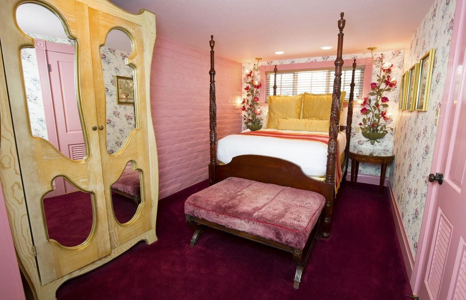 214-Victorian+Gardens+Bed.jpg