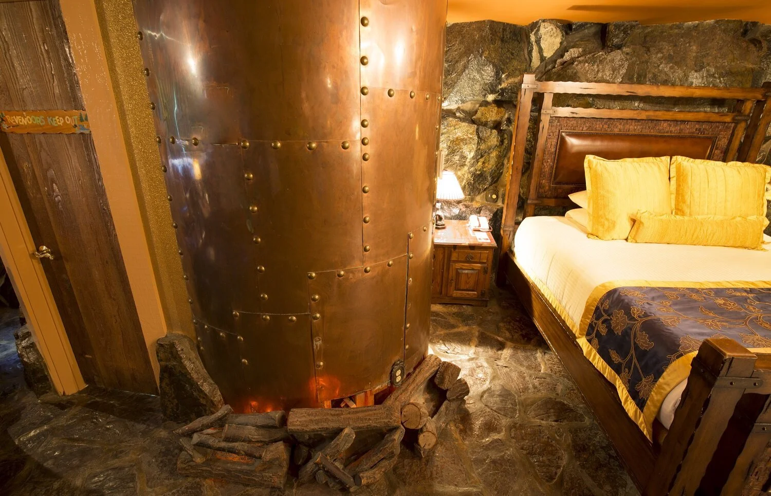133-Cabin+Still+Bed.jpg