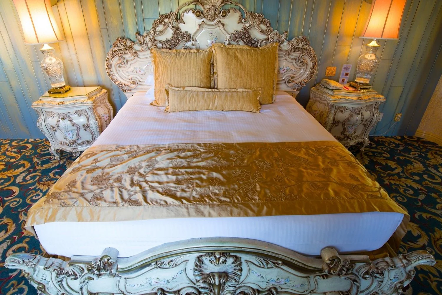 160-Austrian+Suite+Bed.jpg