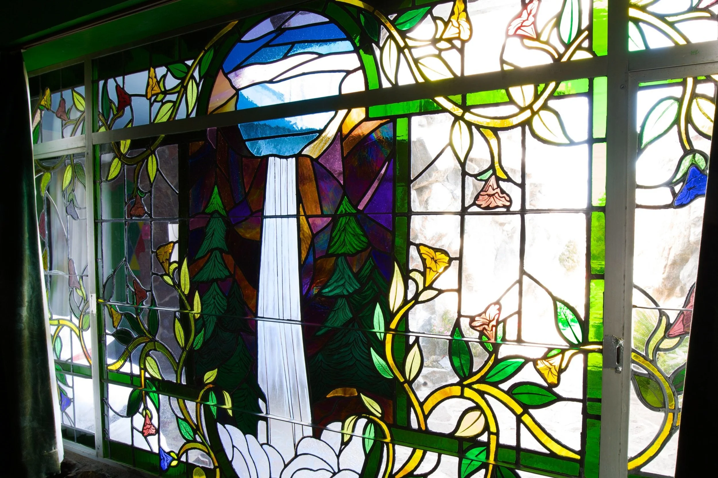 140-BRIDAL+FALLS+STAINED+GLASS.jpg