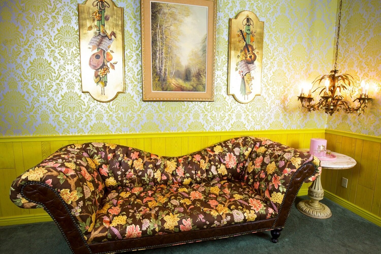 198-Canary%2BCottage%2BCouch.jpg