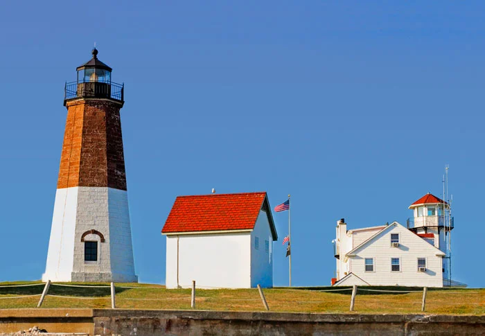 lighthouse.jpg