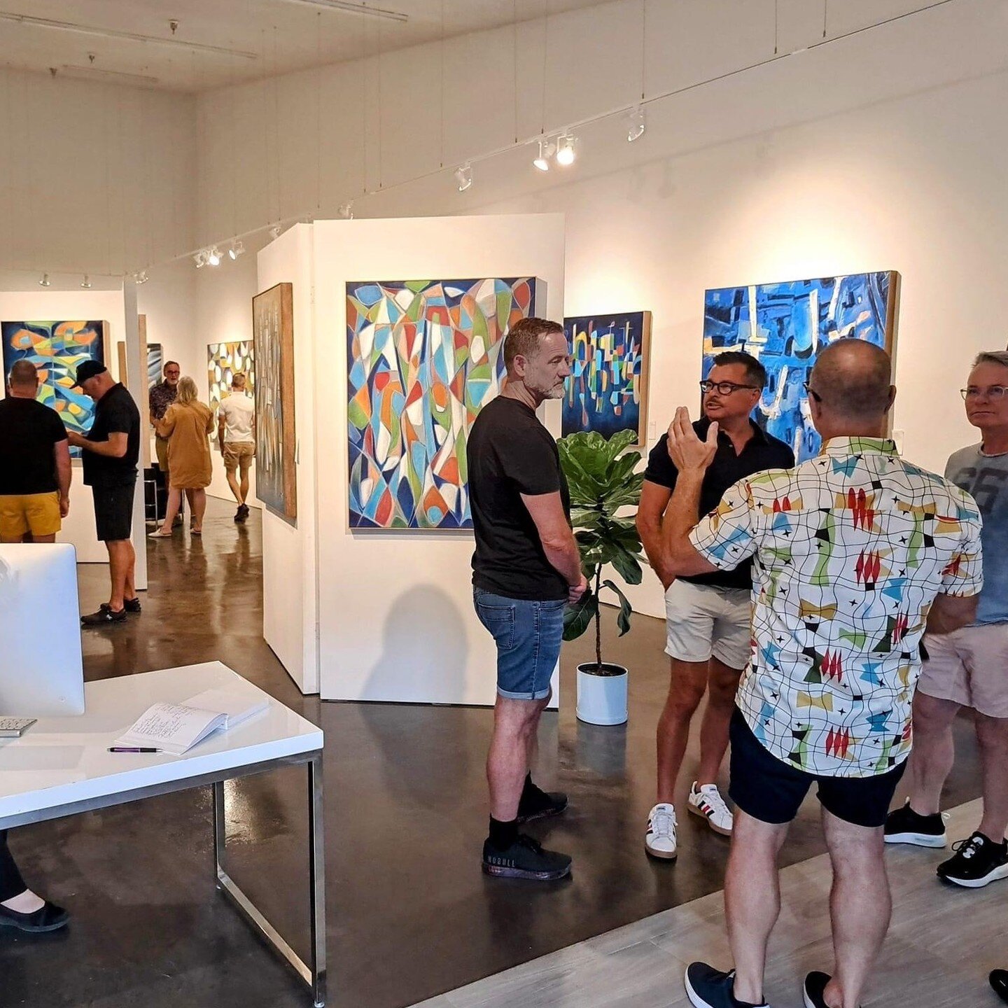 Celebrating Success and Gratitude: A Grand Opening Party to Remember

What a night to remember! I am overwhelmed with gratitude as I reflect on the incredible turnout and support we received at the Grand Opening Party for my new gallery location. It 