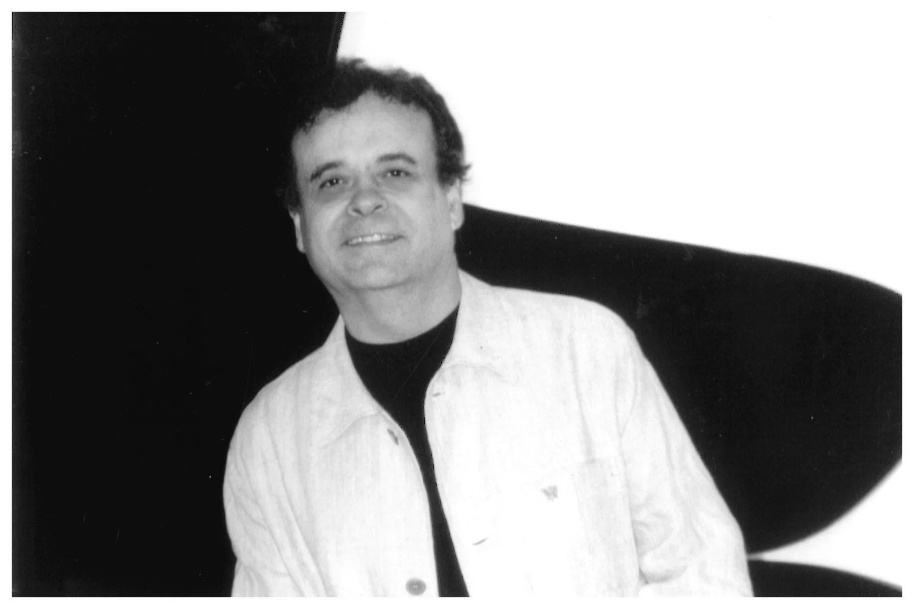 antonio picture black and white.jpg
