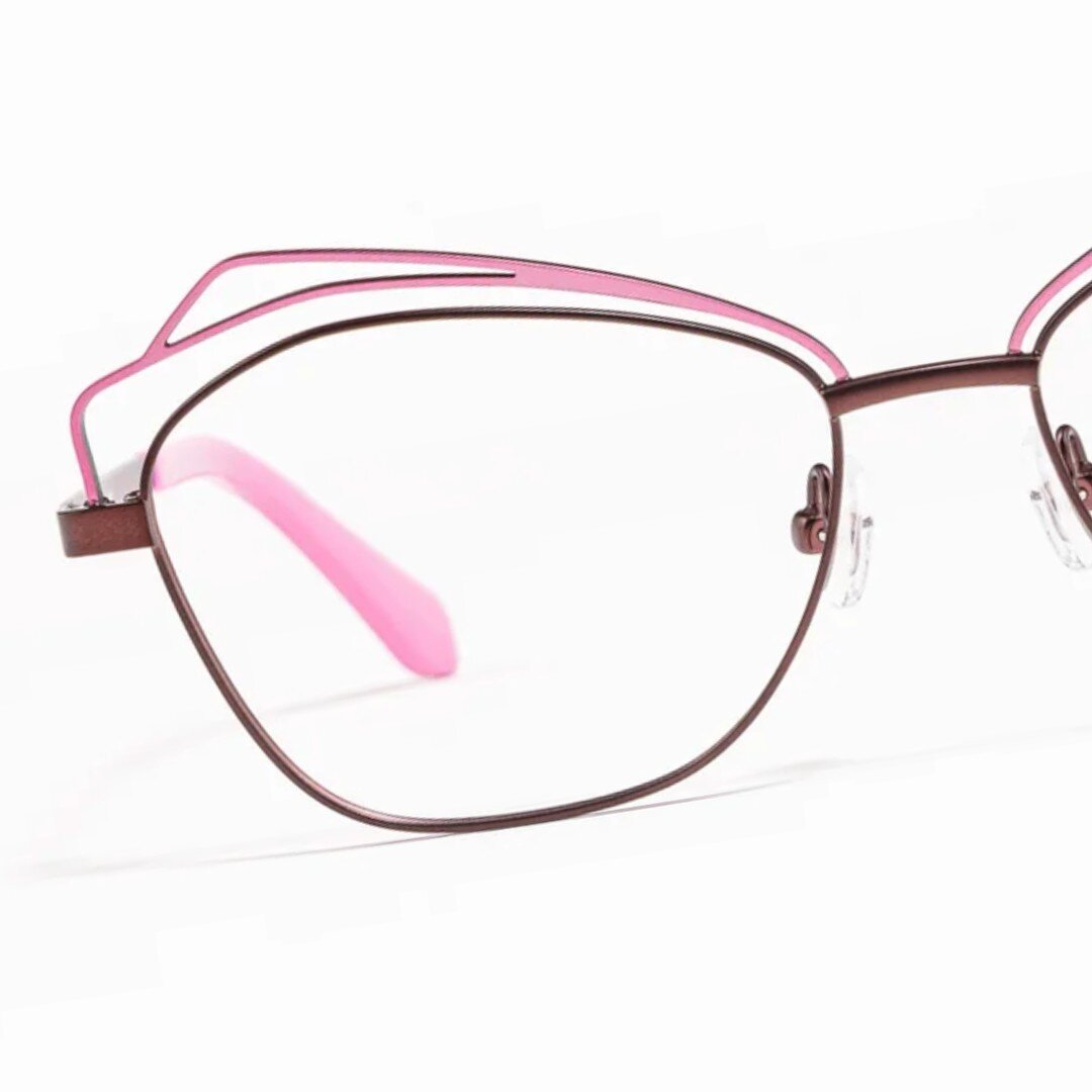 ⭐Featured Frame Friday⭐

Certosa, an elegant shape in a super feminine range. Shaped by two and three-toned stainless steel, this women's frame is a real stand-out!

http://ow.ly/K4s050NCVgS

#madinitaly #madeinitaly #perspective #FrameYourPerspectiv
