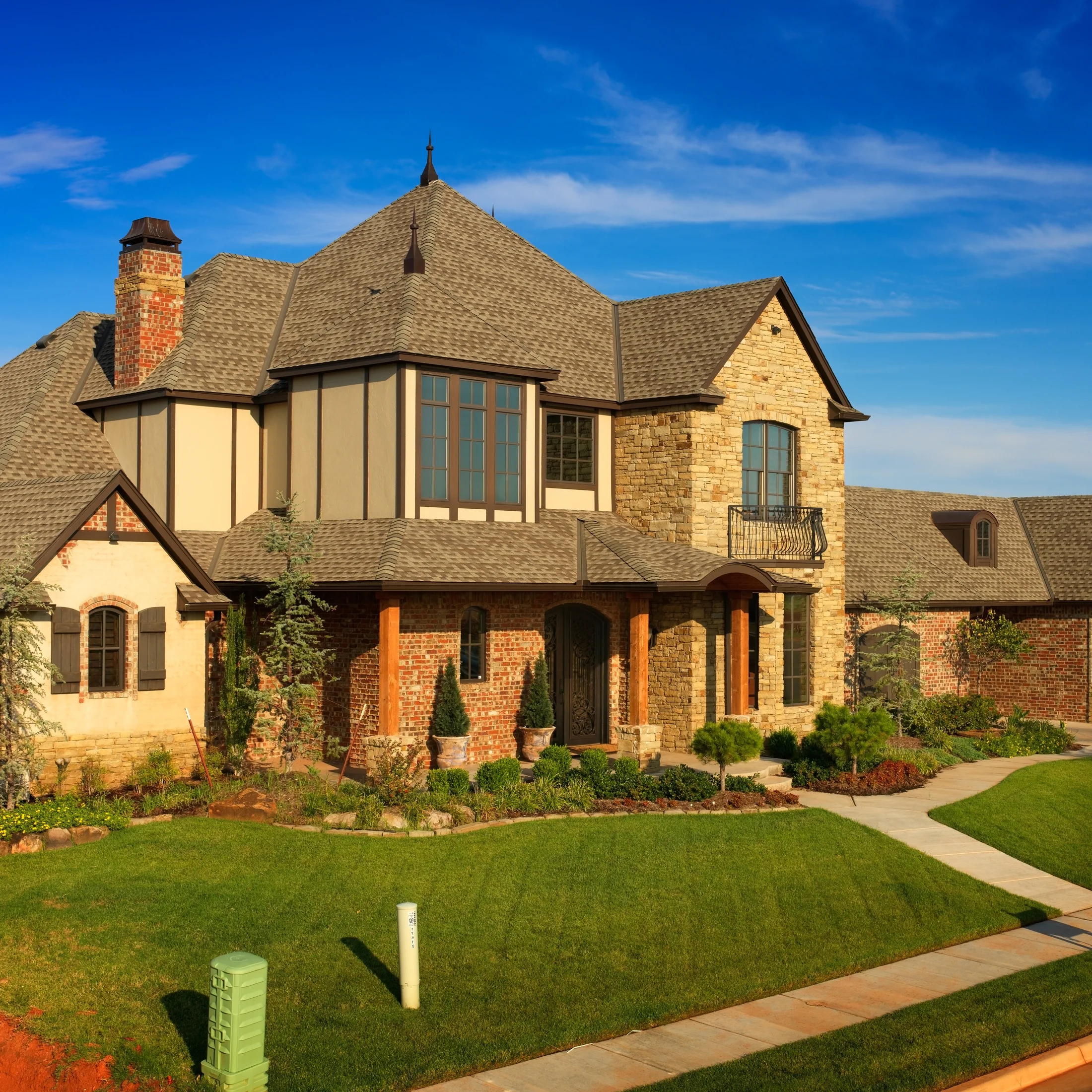 Timberline_HD_Weathered_Wood_House.jpg