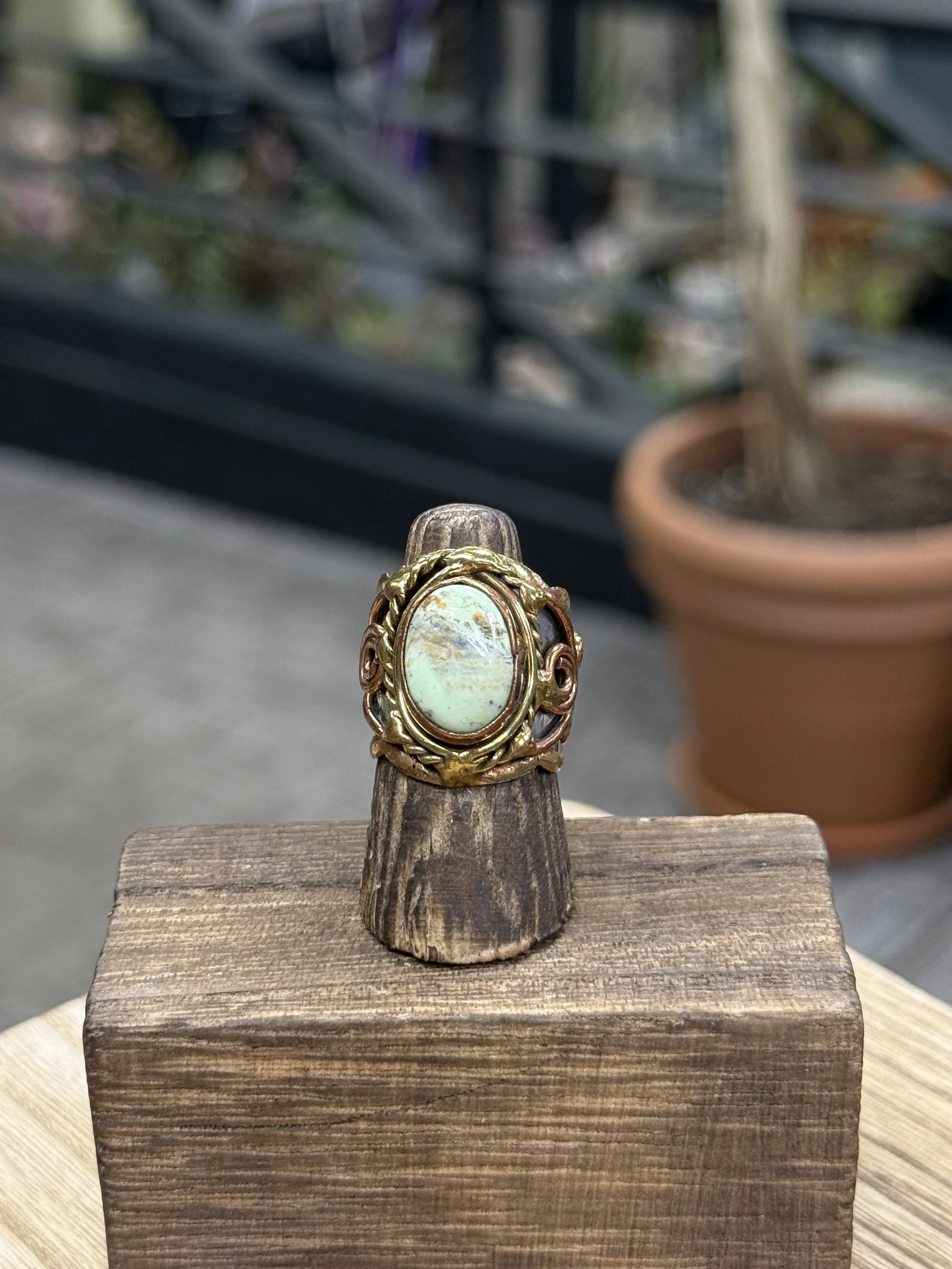 Anju Mixed Metal Stone Rings - Lemon Chrysoprase