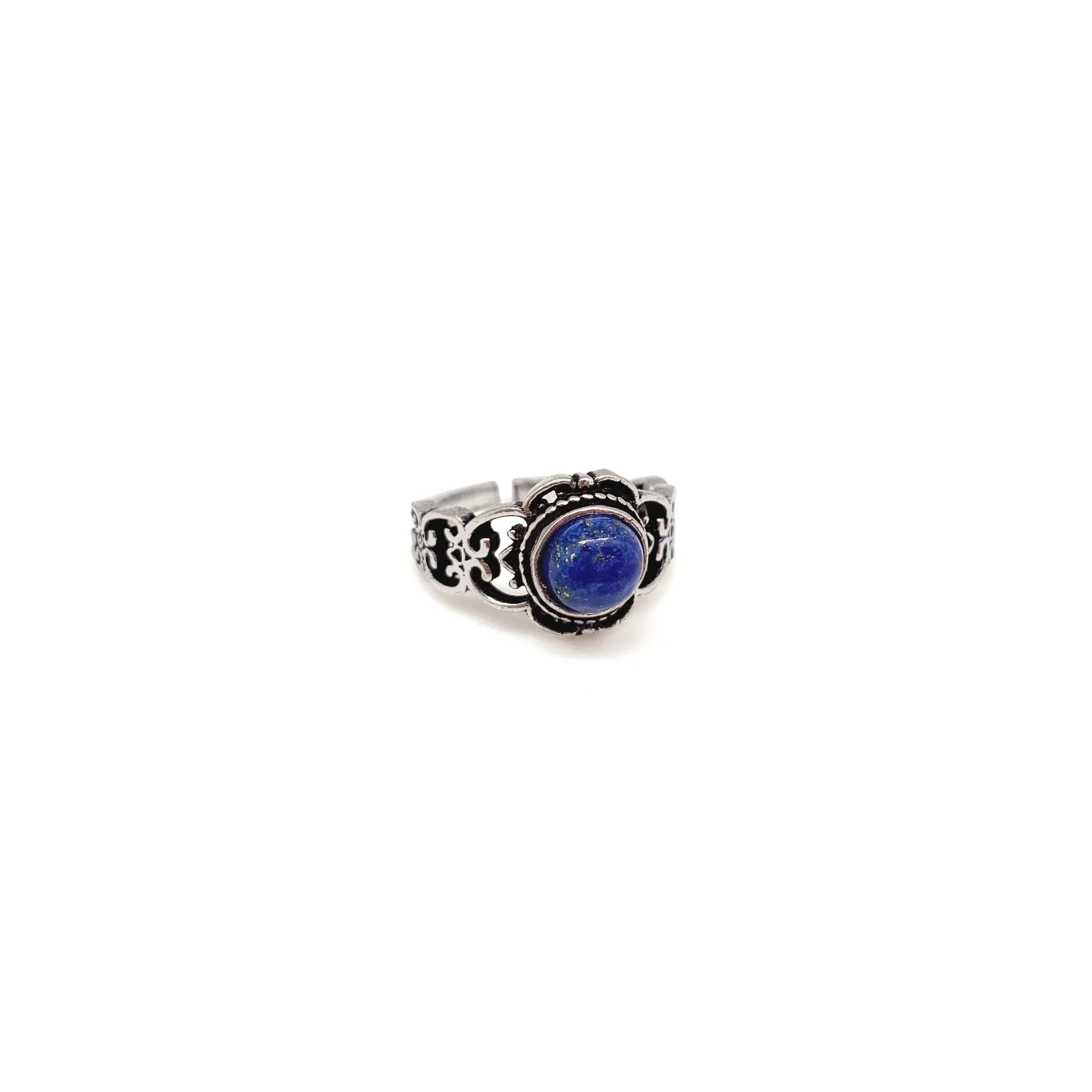 Anju Tanvi Stone Ring - Lapis Lazuli Clover