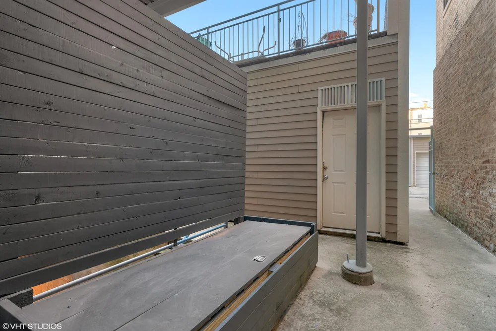 11_1508WOhio_Unit1_85_Patio_HiRes.jpg