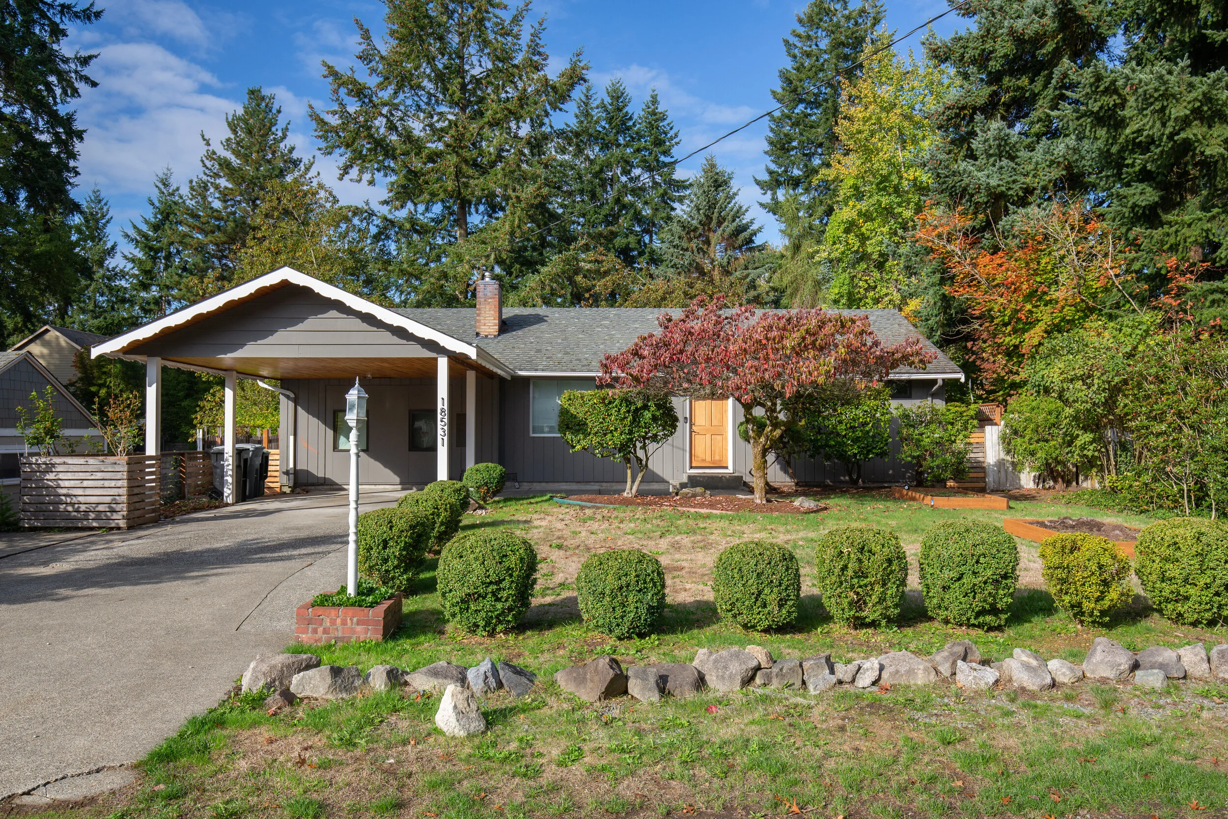 SOLD | SHORELINE MID-CENTURY RAMBLER