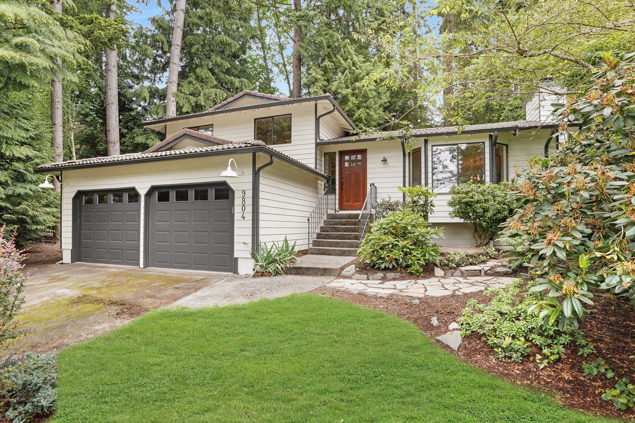 JUST SOLD | EDMONDS PNW ESCAPE