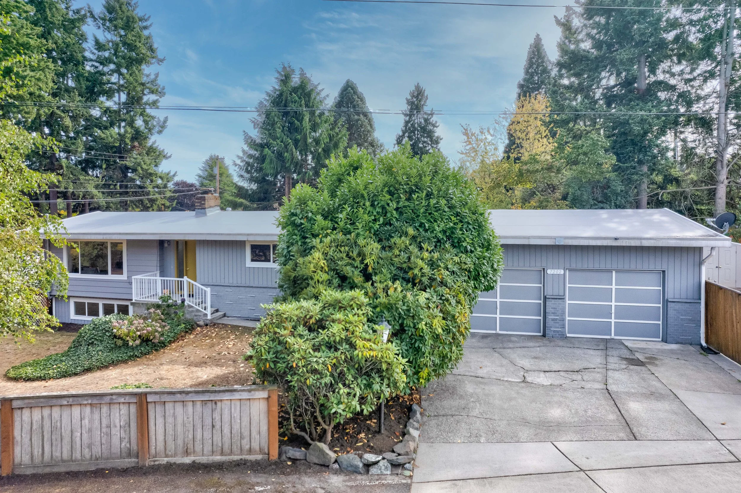 JUST SOLD | MOUNTLAKE TERRACE MID-CENTURY