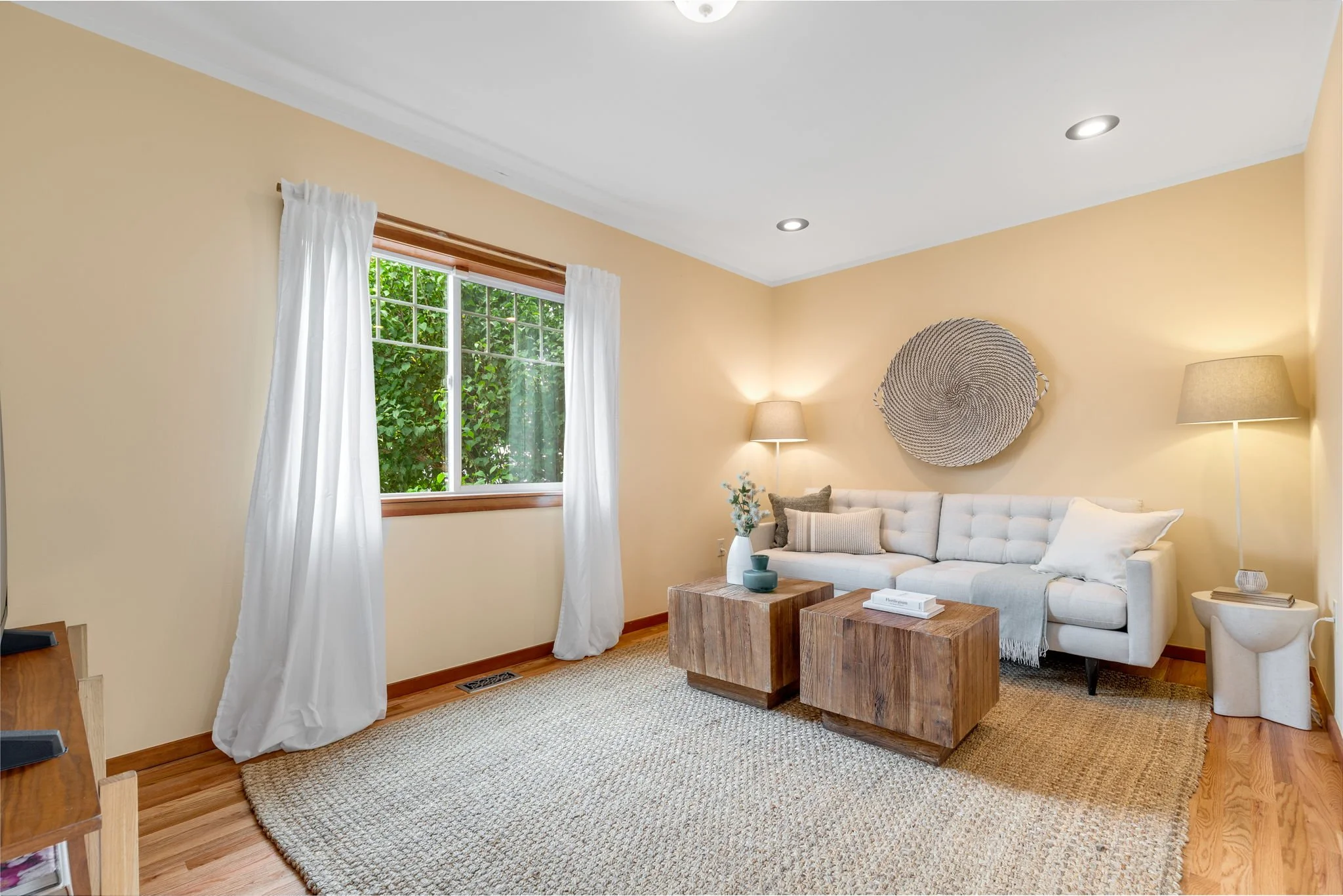 8544 9th Ave NW, Seattle WA_0019.jpg