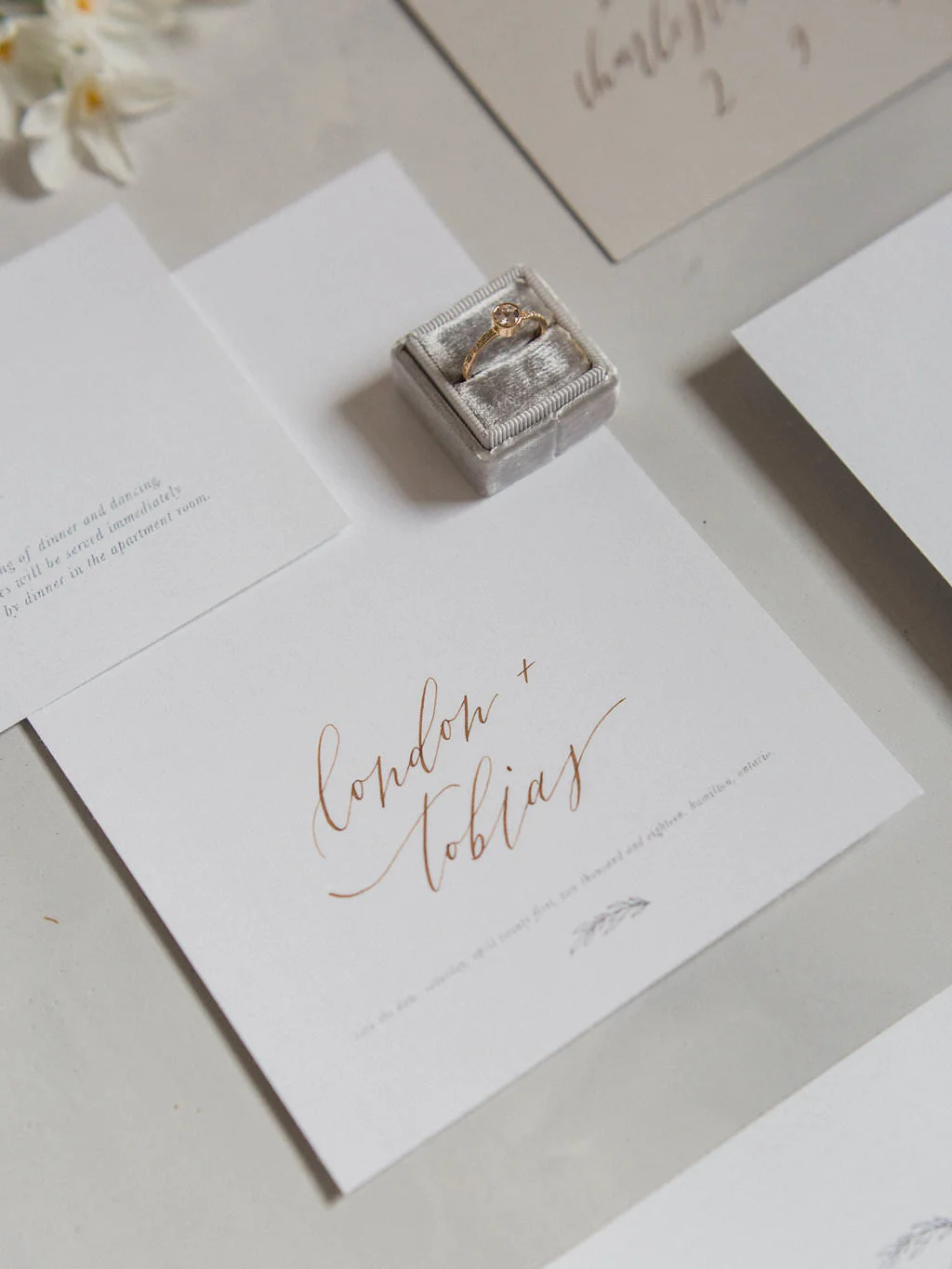 minimalistshoot2018_aberdeentavern(9of193).jpg